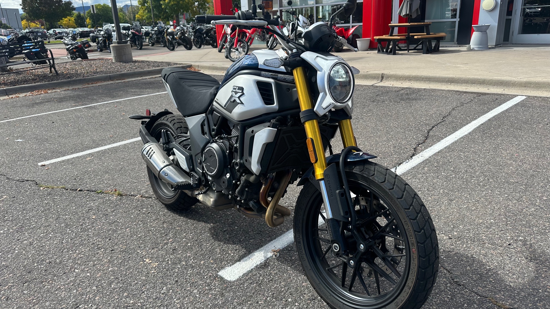 2022 CFMOTO 700CL-X - Photo 8