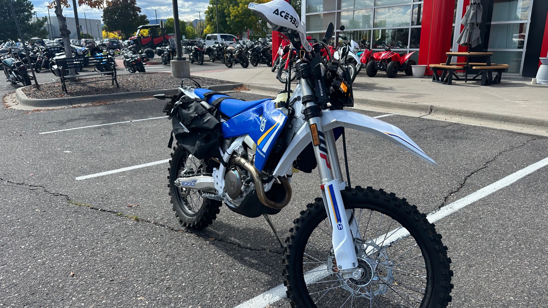 2025 Husqvarna Motorcycles FE 350S Heritage - Photo 8