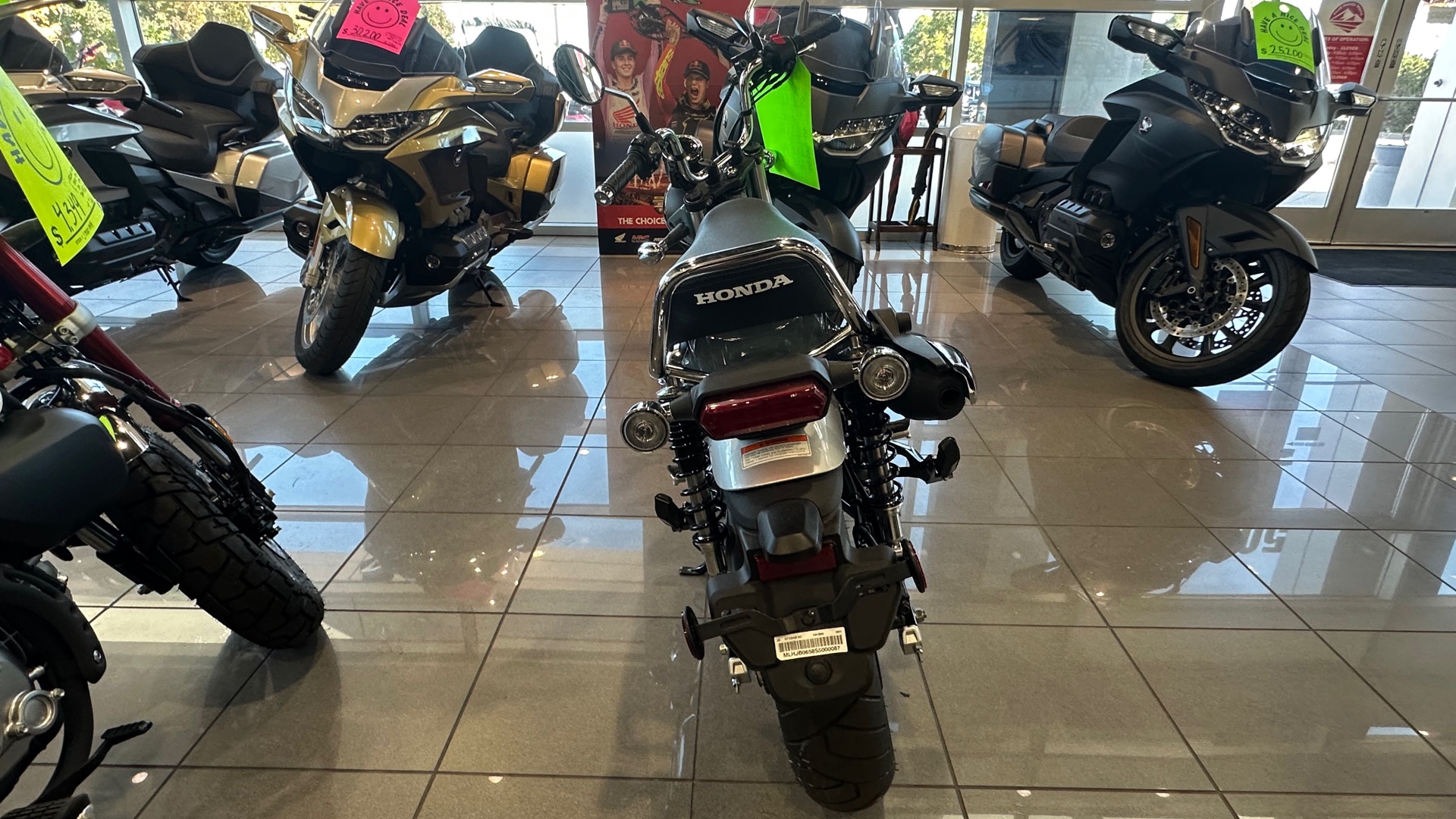 2025 Honda DAX 125 - Photo 3