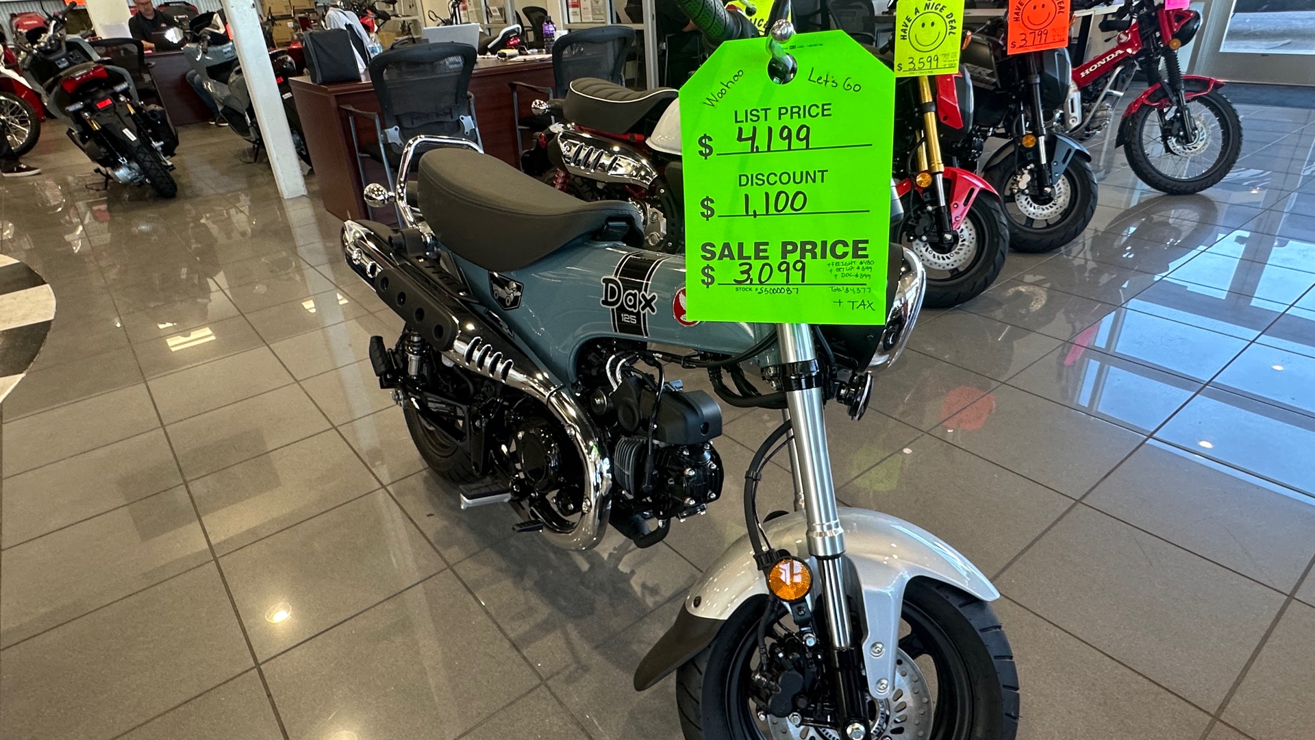 2025 Honda DAX 125 - Photo 8