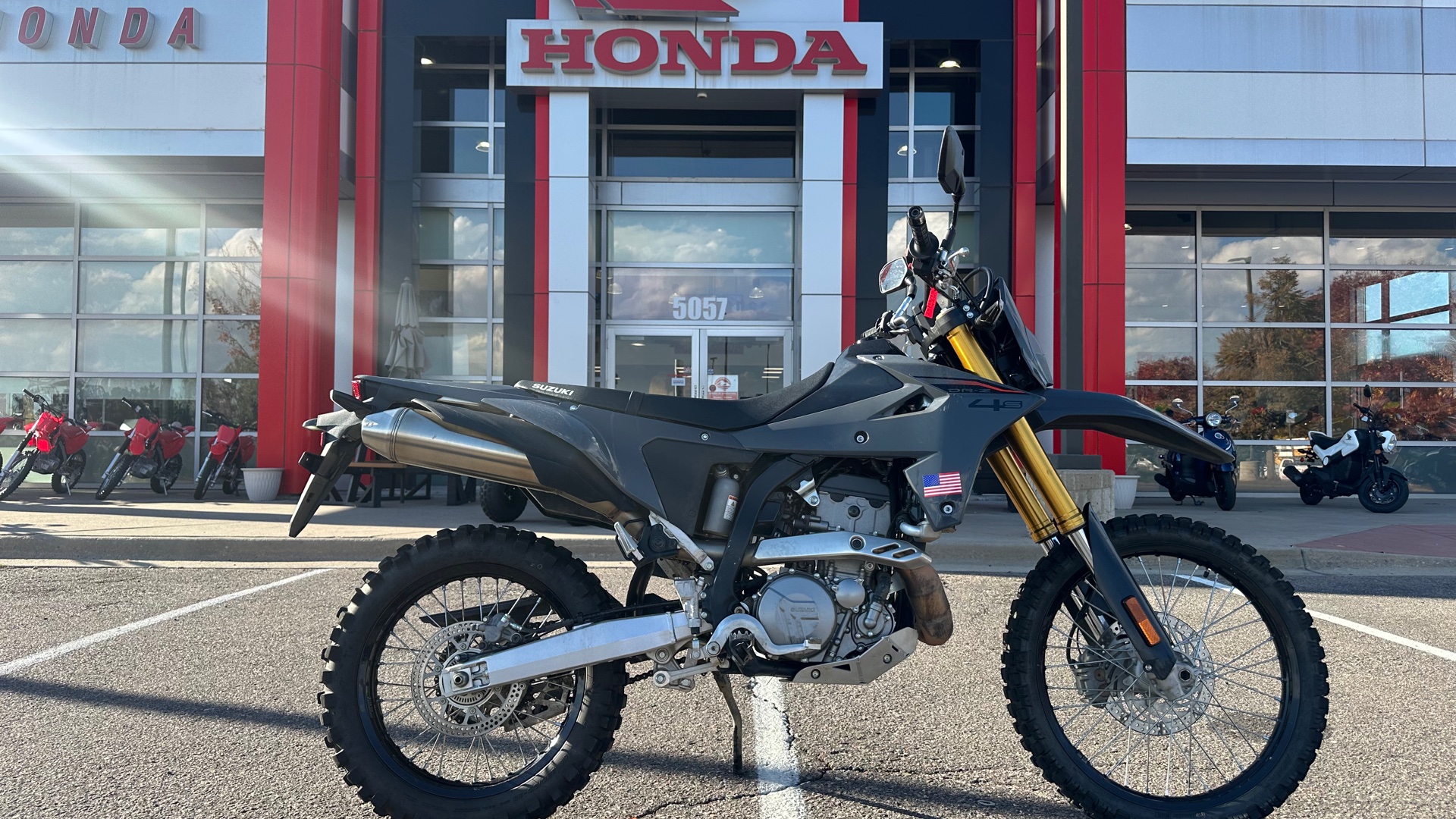 2025 Suzuki DR-Z400 - Photo 2