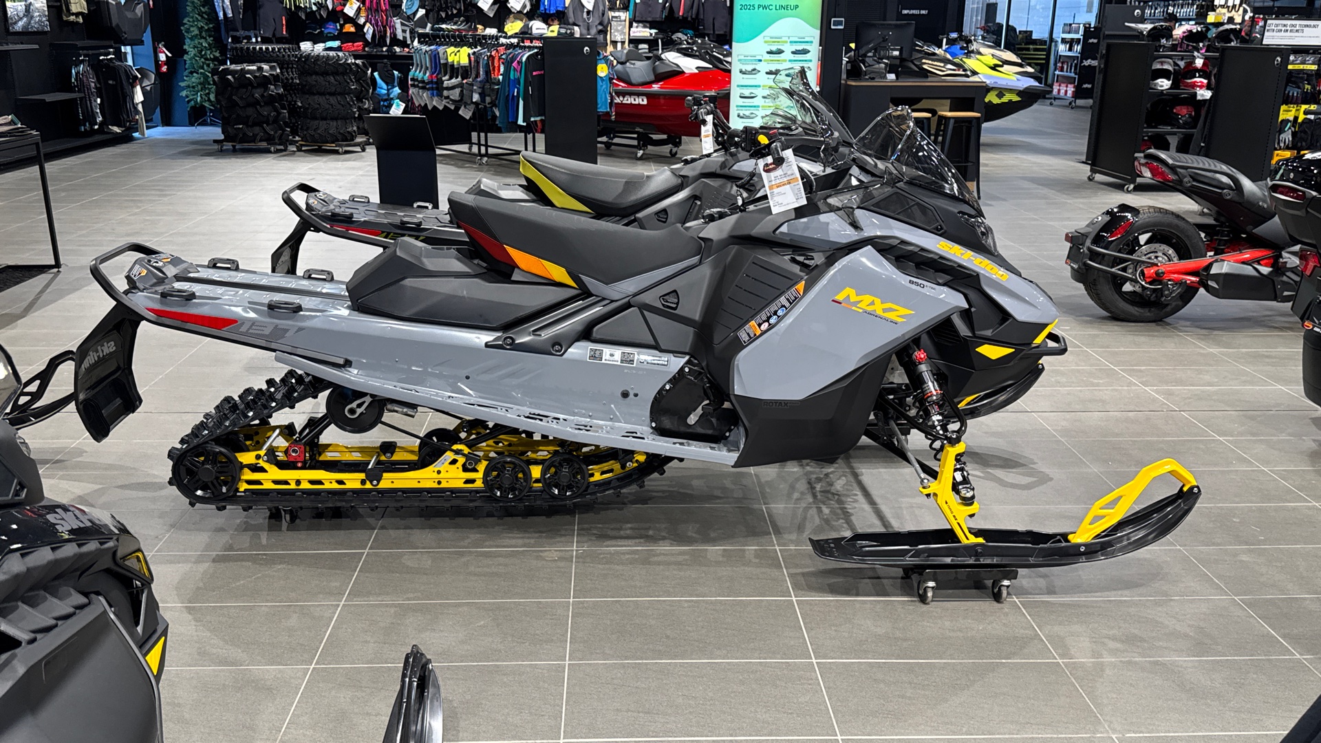 2026 Ski-Doo MXZ Adrenaline With Blizzard Package 850 E-TEC 137 1.25 - Photo 4