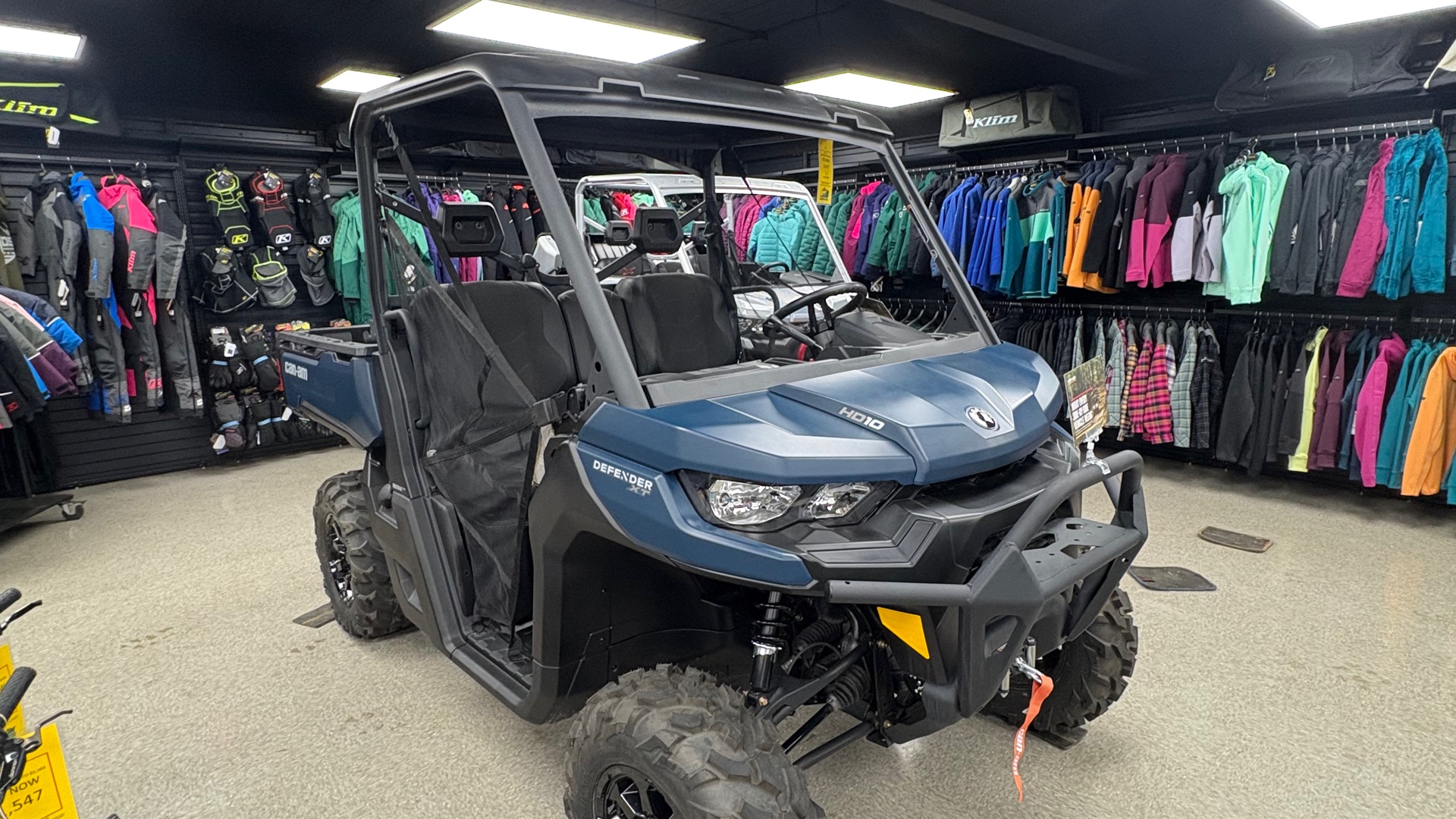 2025 Can-Am DEFENDER XT HD 10 - Photo 7