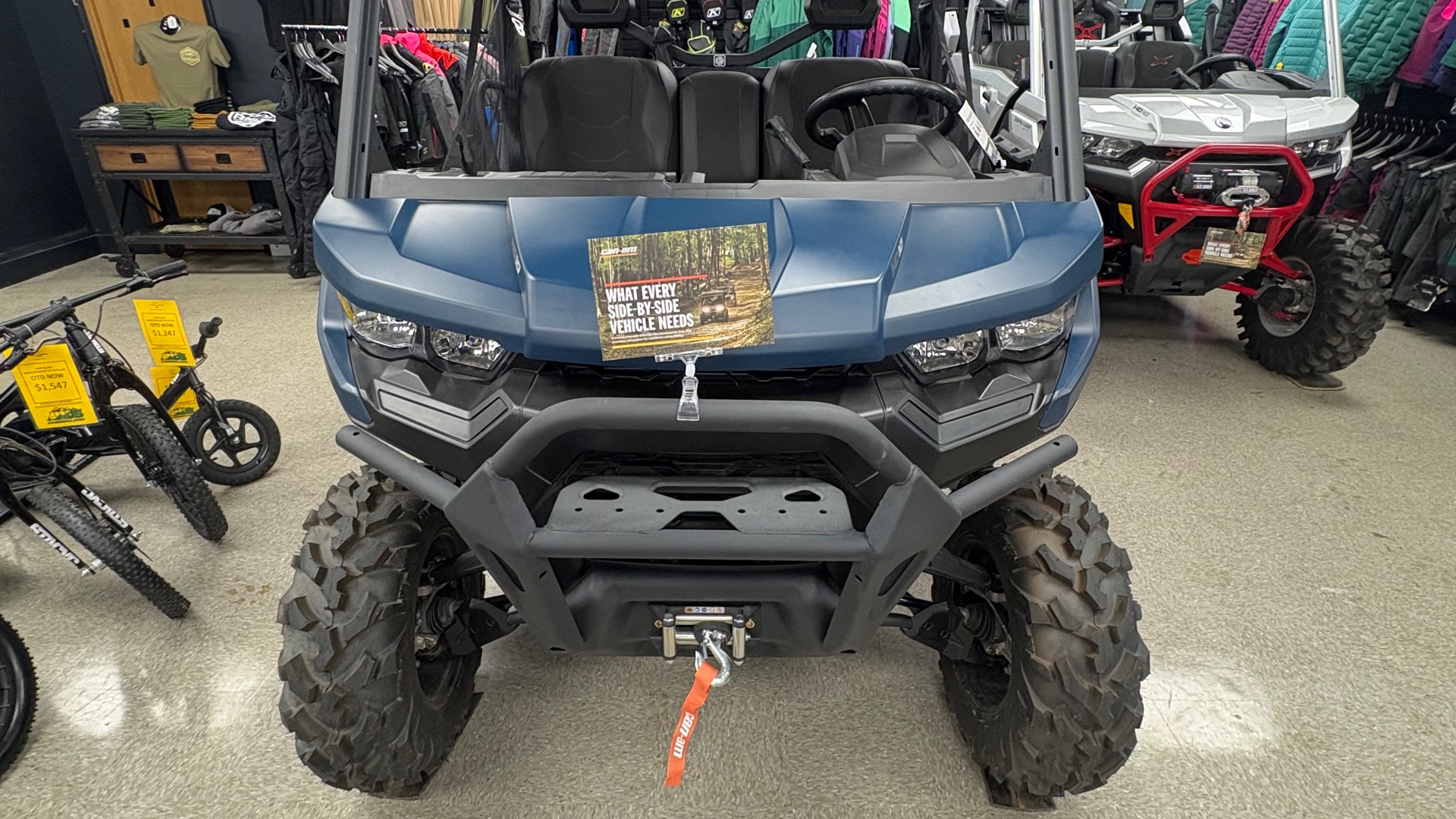2025 Can-Am DEFENDER XT HD 10 - Photo 8