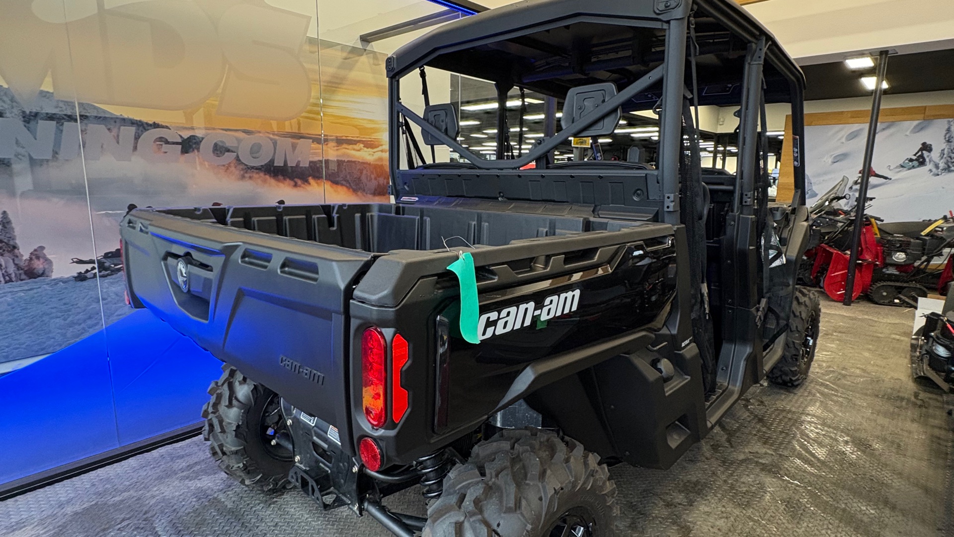 2025 Can-Am DEFENDER MAX XT HD10 - Photo 5