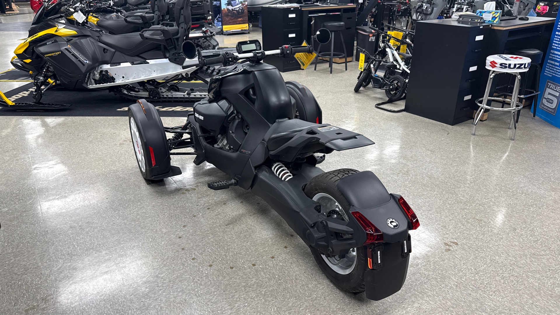 2023 Can-Am RYKER RALLY 900 BK - Photo 3