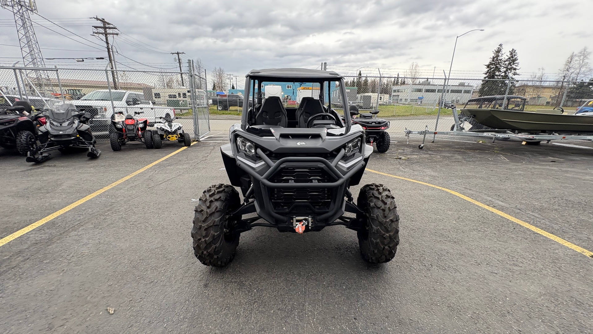 2025 Can-Am COMMANDER MAX XT 1000R - Photo 8