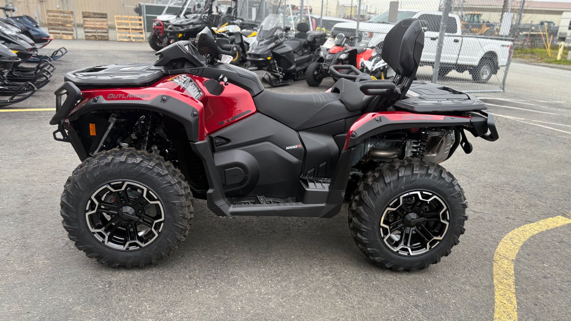 2025 Can-Am 4TSE - Photo 2