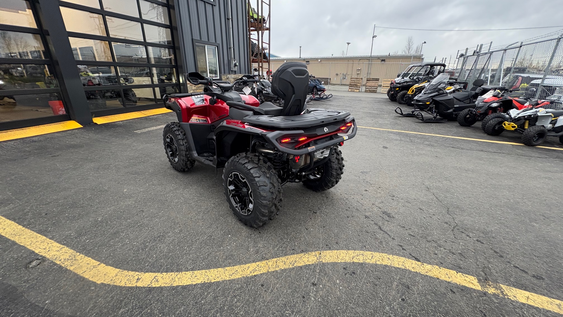 2025 Can-Am 4TSE - Photo 3