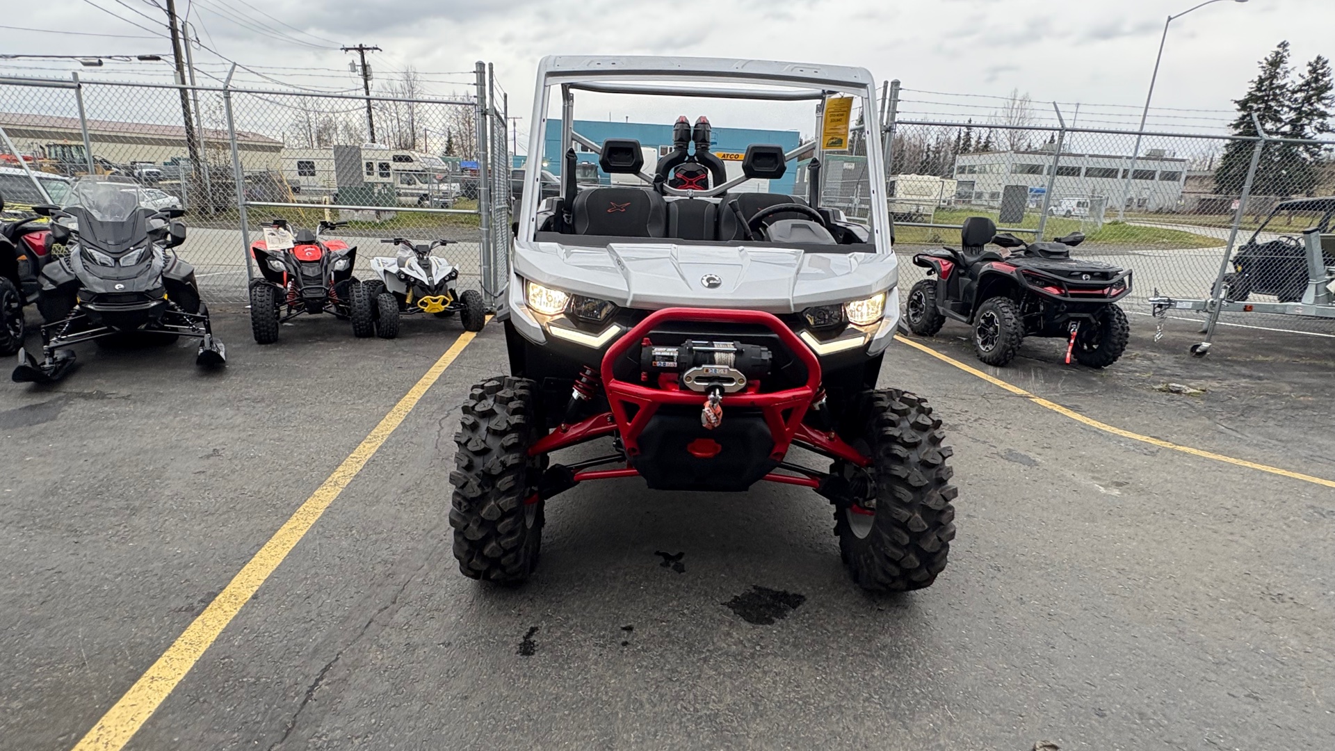 2025 Can-Am Defender X MR w/ Half Doors HD10 - Photo 8