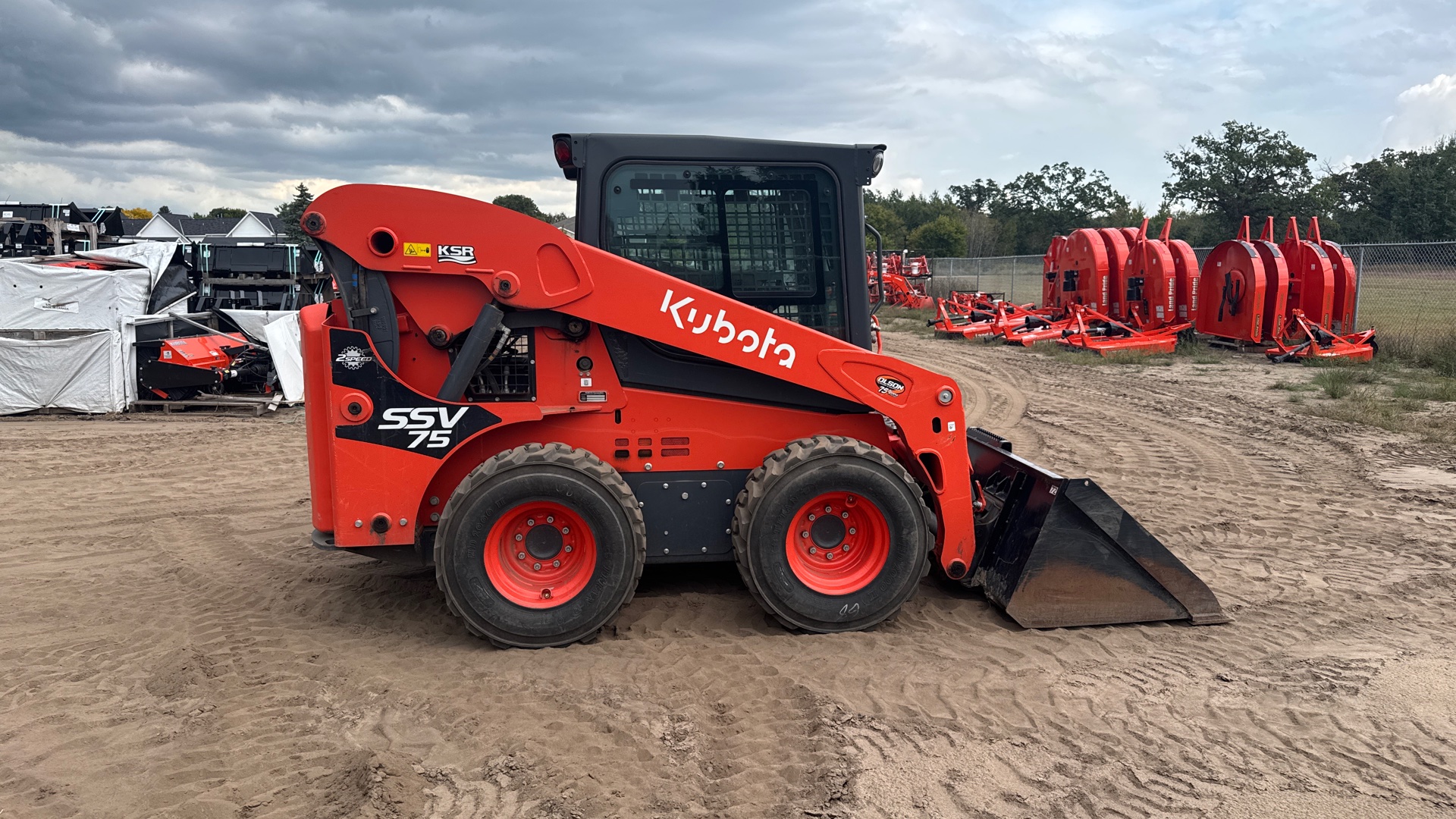 2022 Kubota SSV75PHFRC - Photo 6
