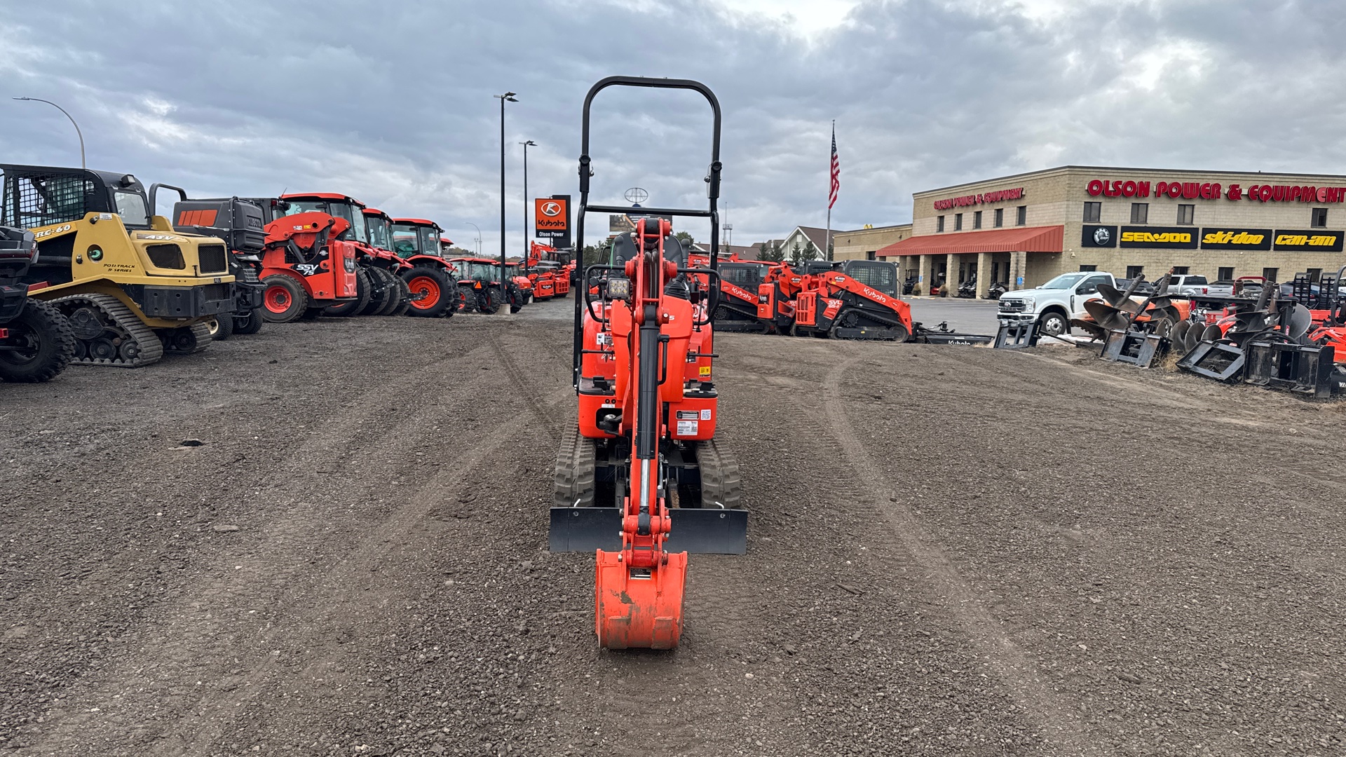 2023 Kubota K008-5 - Photo 8