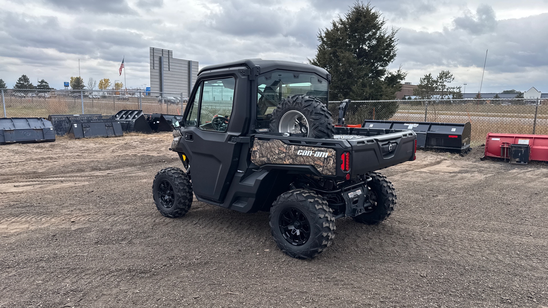2022 Can-Am Defender Limited Camo - Photo 3
