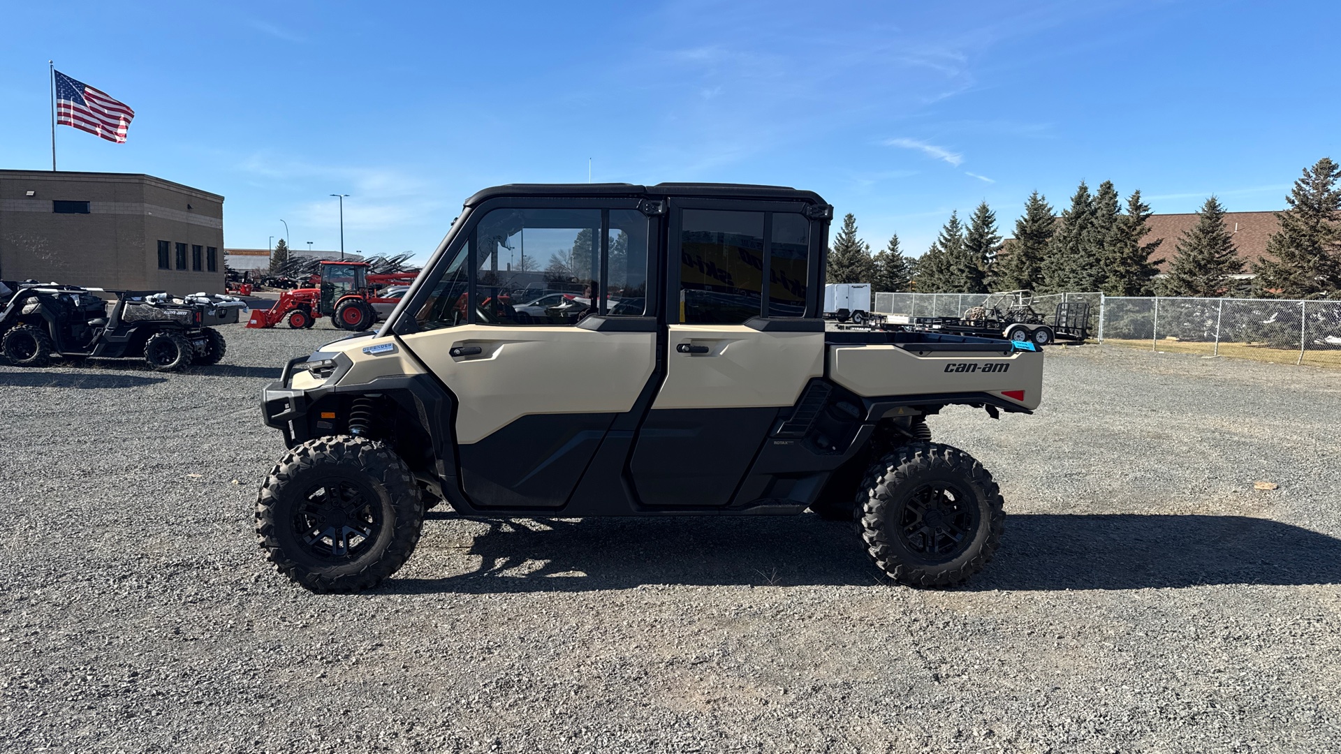 2026 Can-Am Defender MAX Limited HD11 - Photo 4