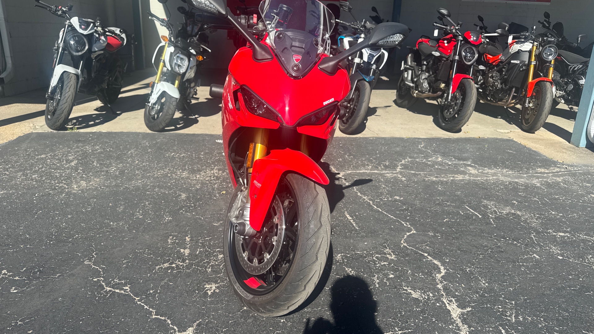 2023 Ducati SuperSport 950 S - Photo 9