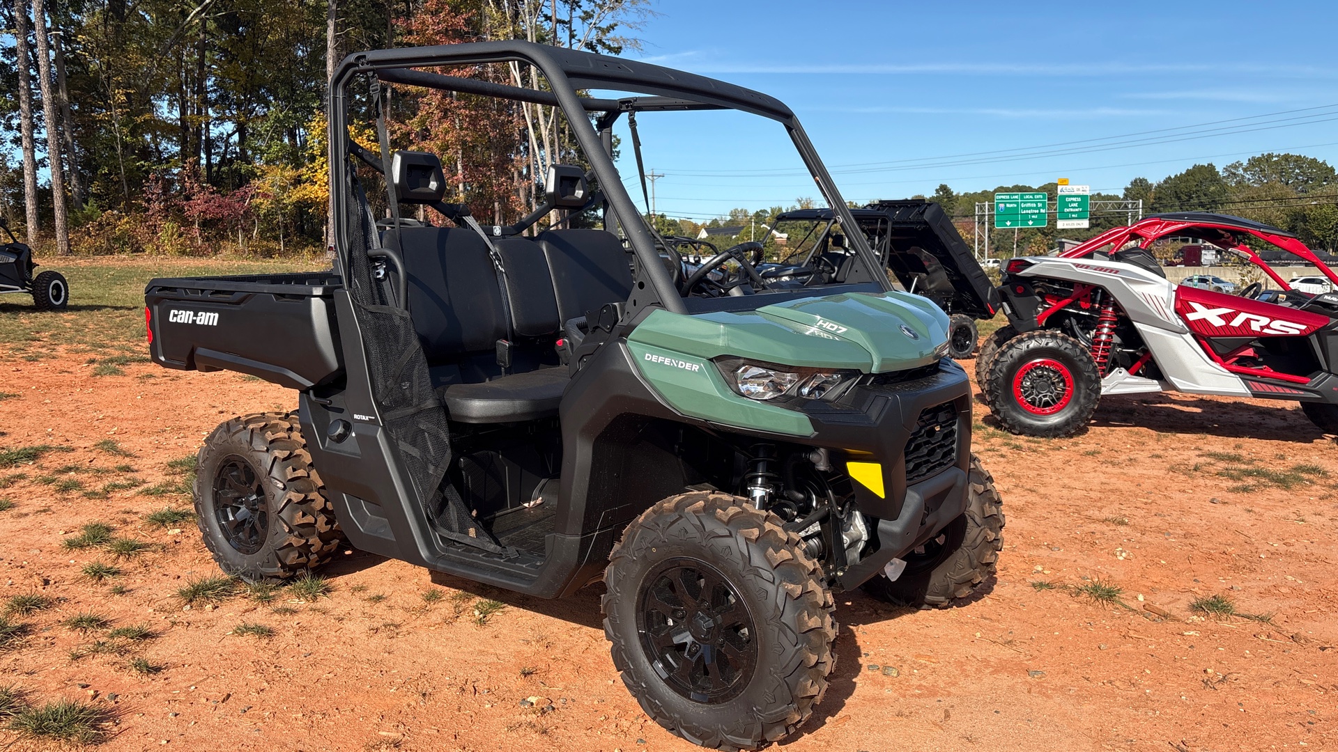 2025 Can-Am Defender DPS HD7 Compass Green - Photo 8