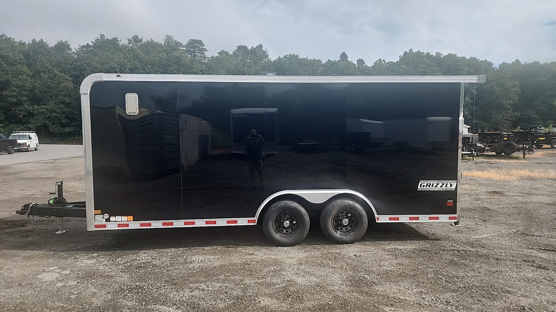 2027 Haulmark GRHD8518T3