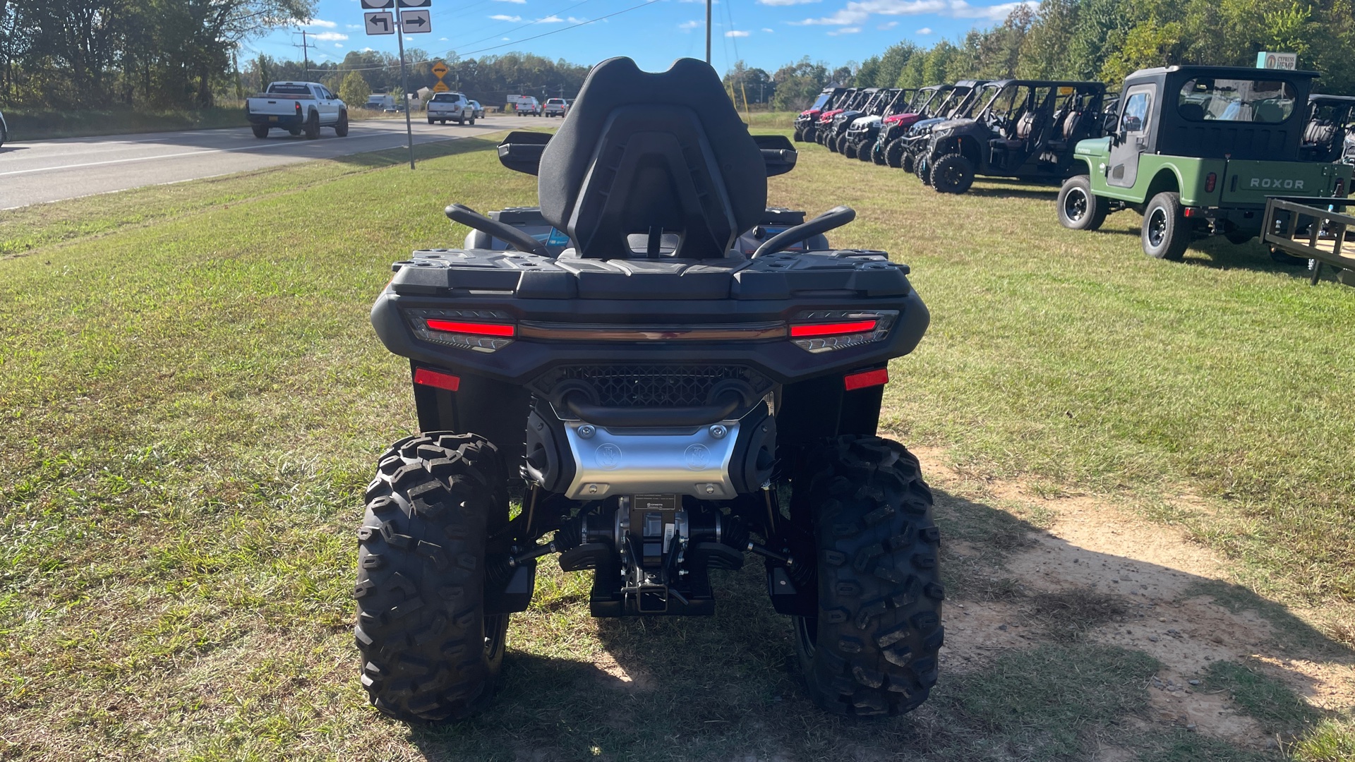 2026 CFMOTO CFORCE 800 Touring - Photo 4
