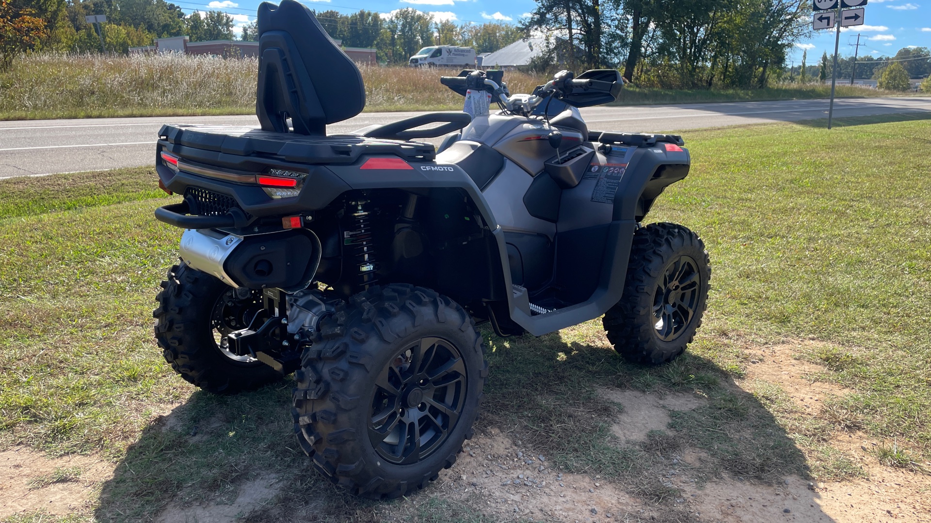 2026 CFMOTO CFORCE 800 Touring - Photo 5