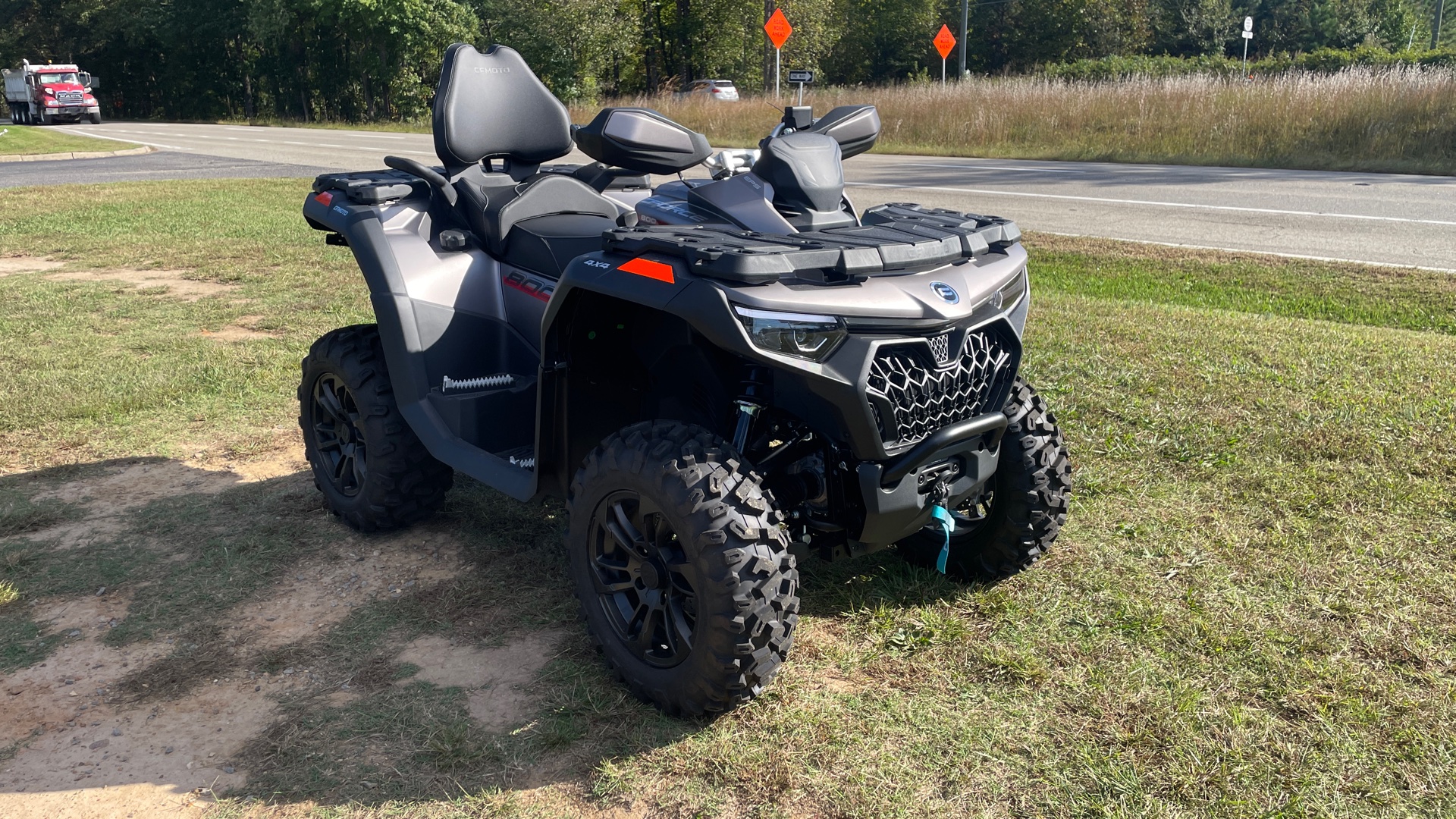 2026 CFMOTO CFORCE 800 Touring - Photo 7