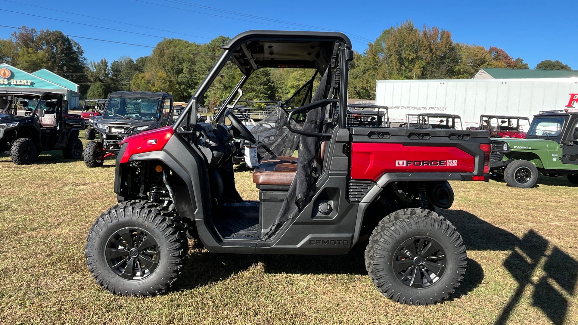 2026 CFMOTO UFORCE U10 Pro - Photo 2