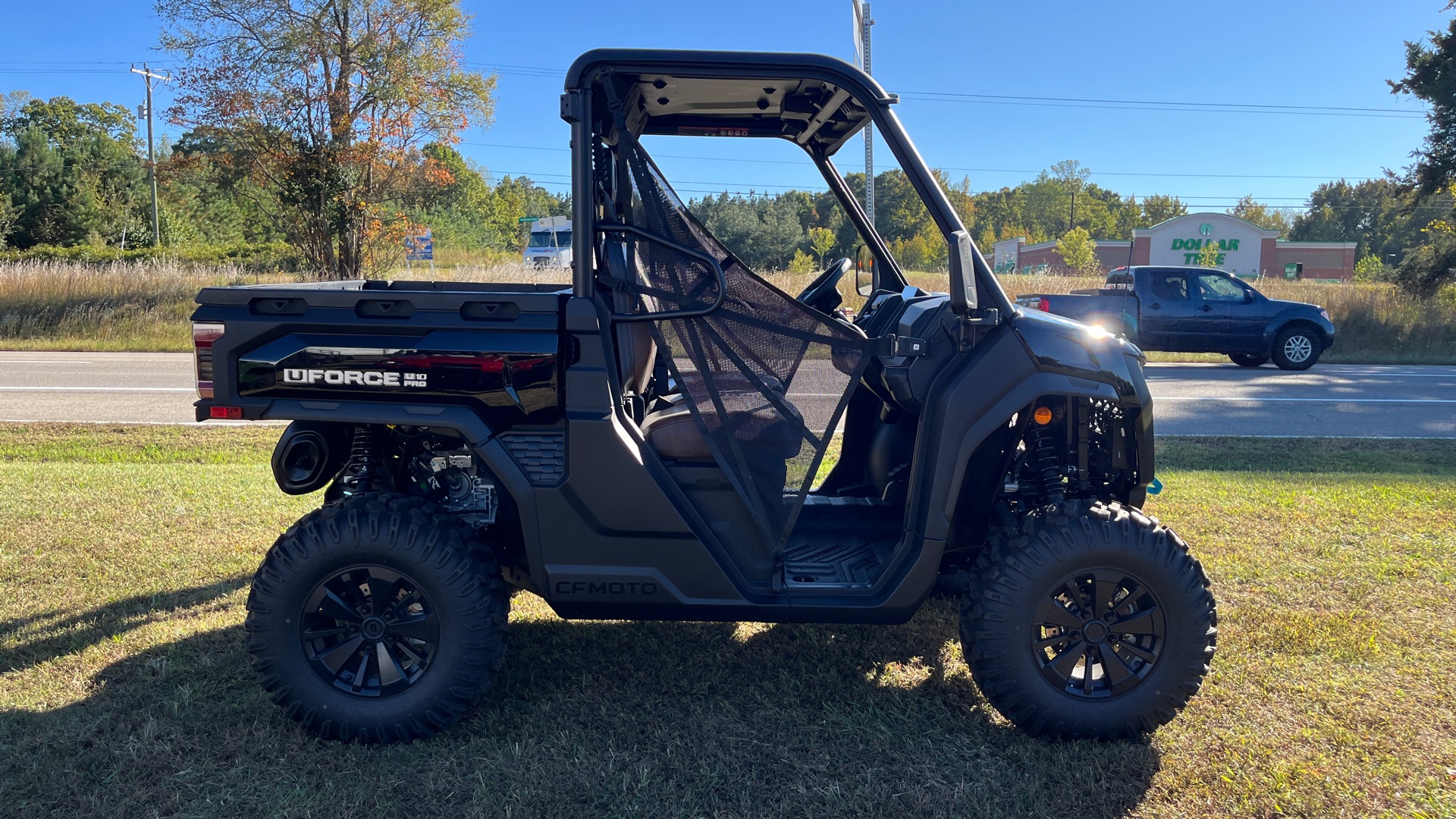 2026 CFMOTO UFORCE U10 Pro - Photo 6