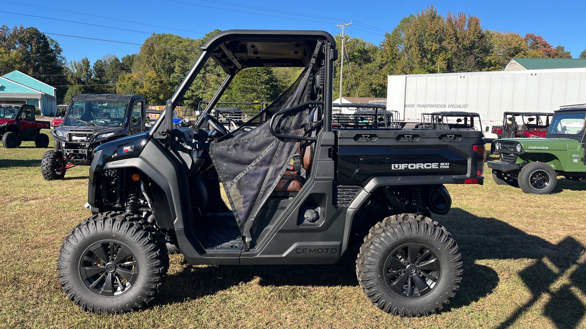 2026 CFMOTO UFORCE U10 Pro - Photo 2