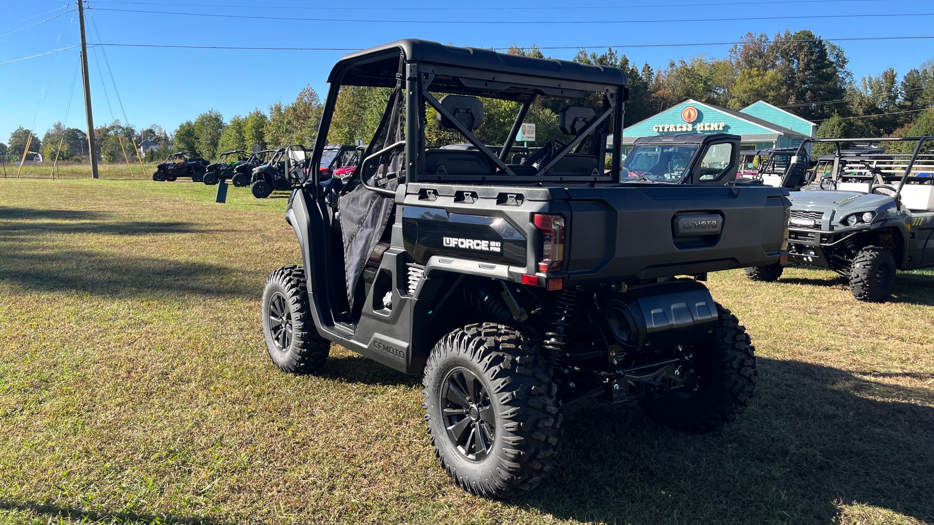 2026 CFMOTO UFORCE U10 Pro - Photo 3
