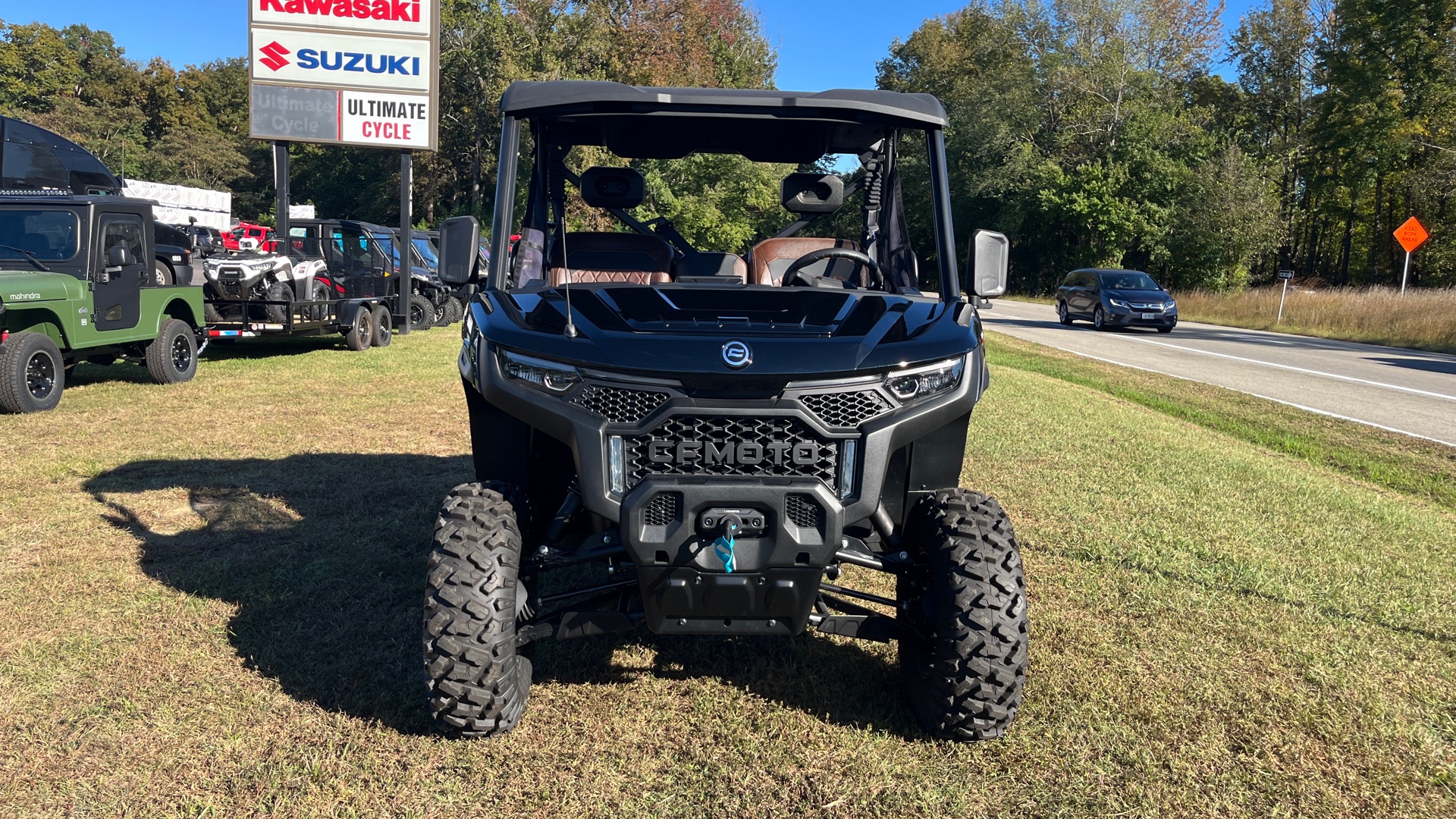 2026 CFMOTO UFORCE U10 Pro - Photo 8