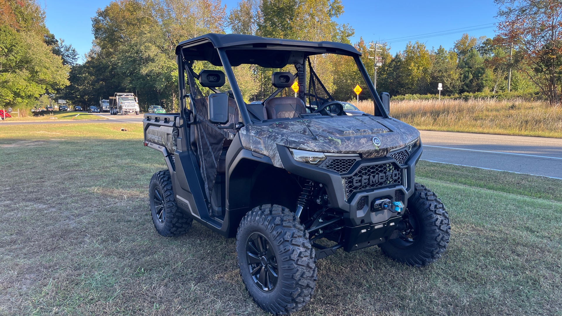 2026 CFMOTO UFORCE U10 Pro - Photo 7