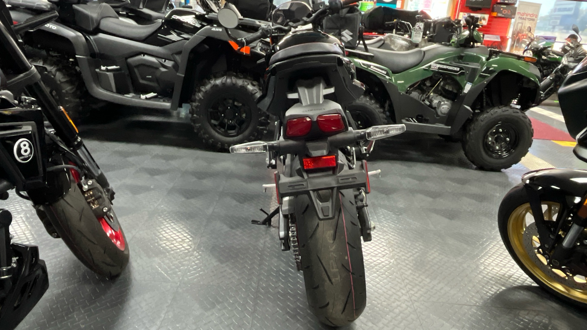 2026 Suzuki GSX 8TT - Photo 3