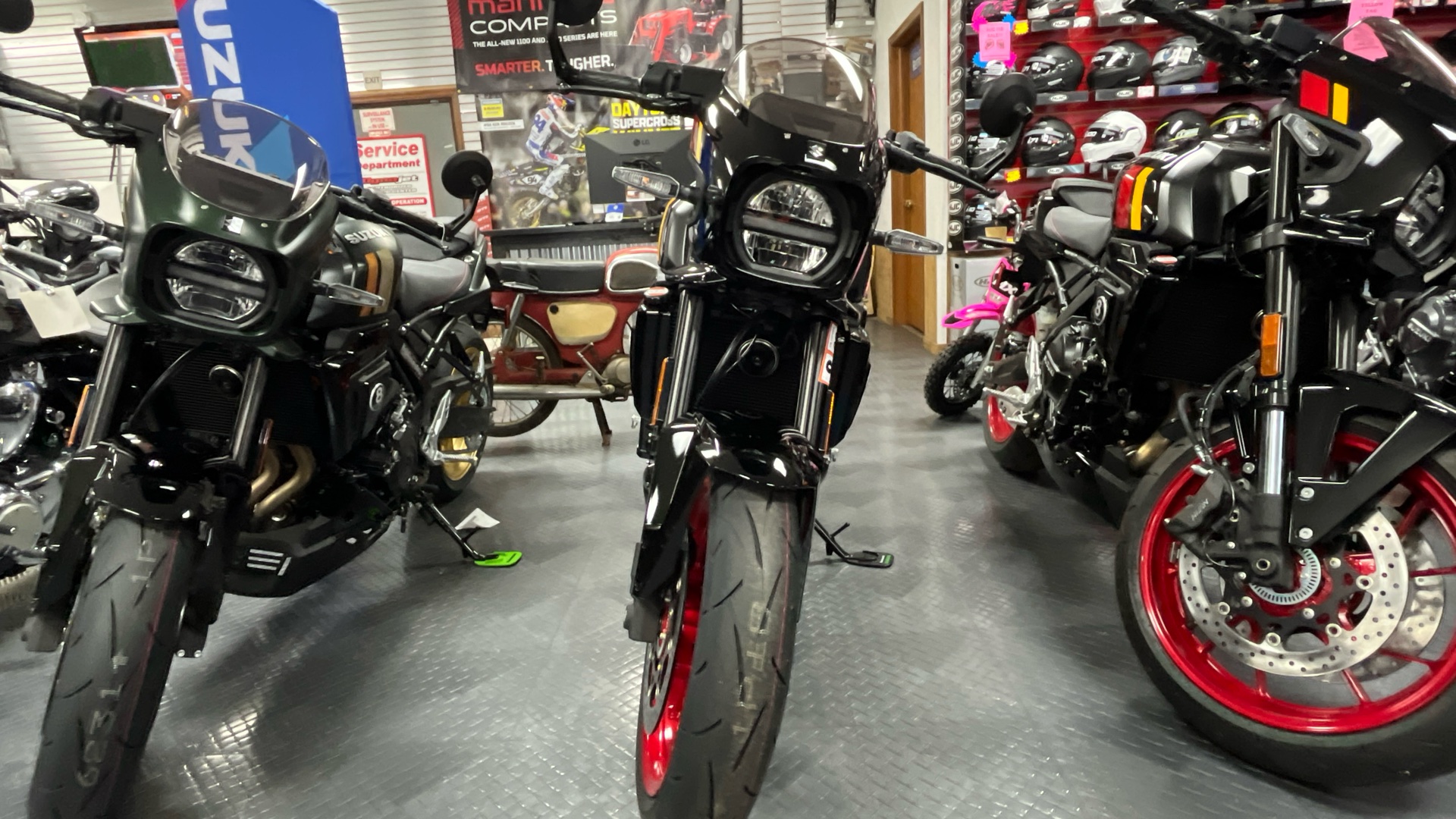 2026 Suzuki GSX 8TT - Photo 6