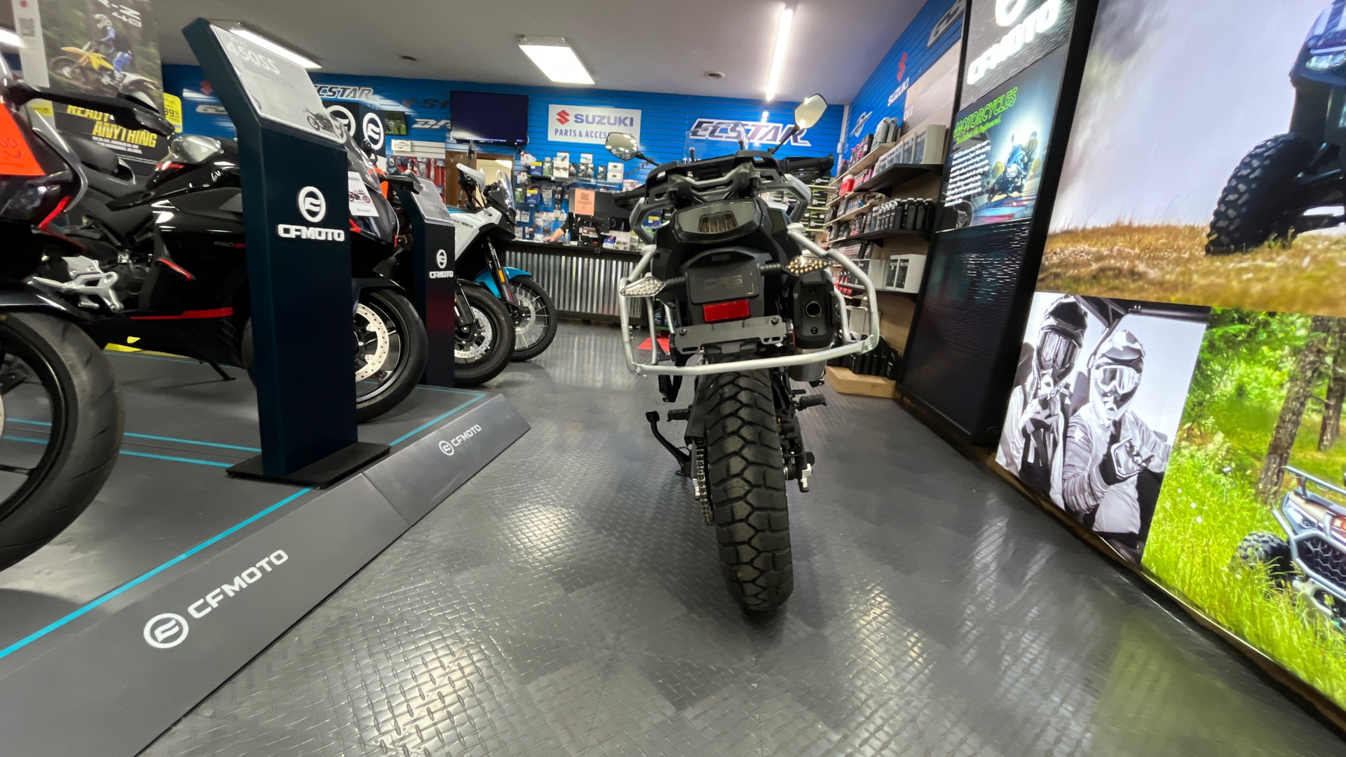 2026 CFMOTO IBEX 800 E - Photo 4