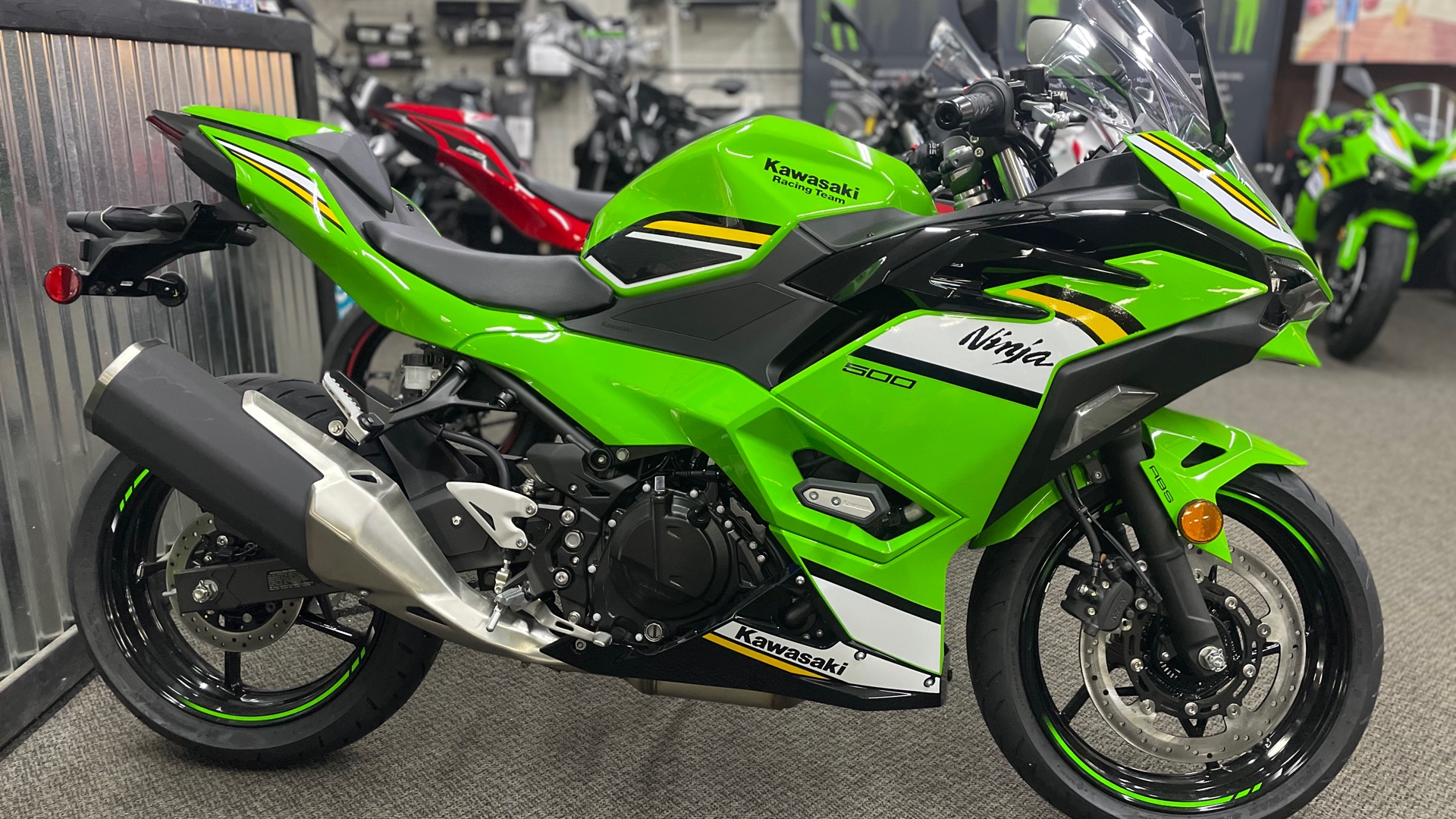 2025 Kawasaki Ninja® 500 KRT Edition SE ABS - Photo 3