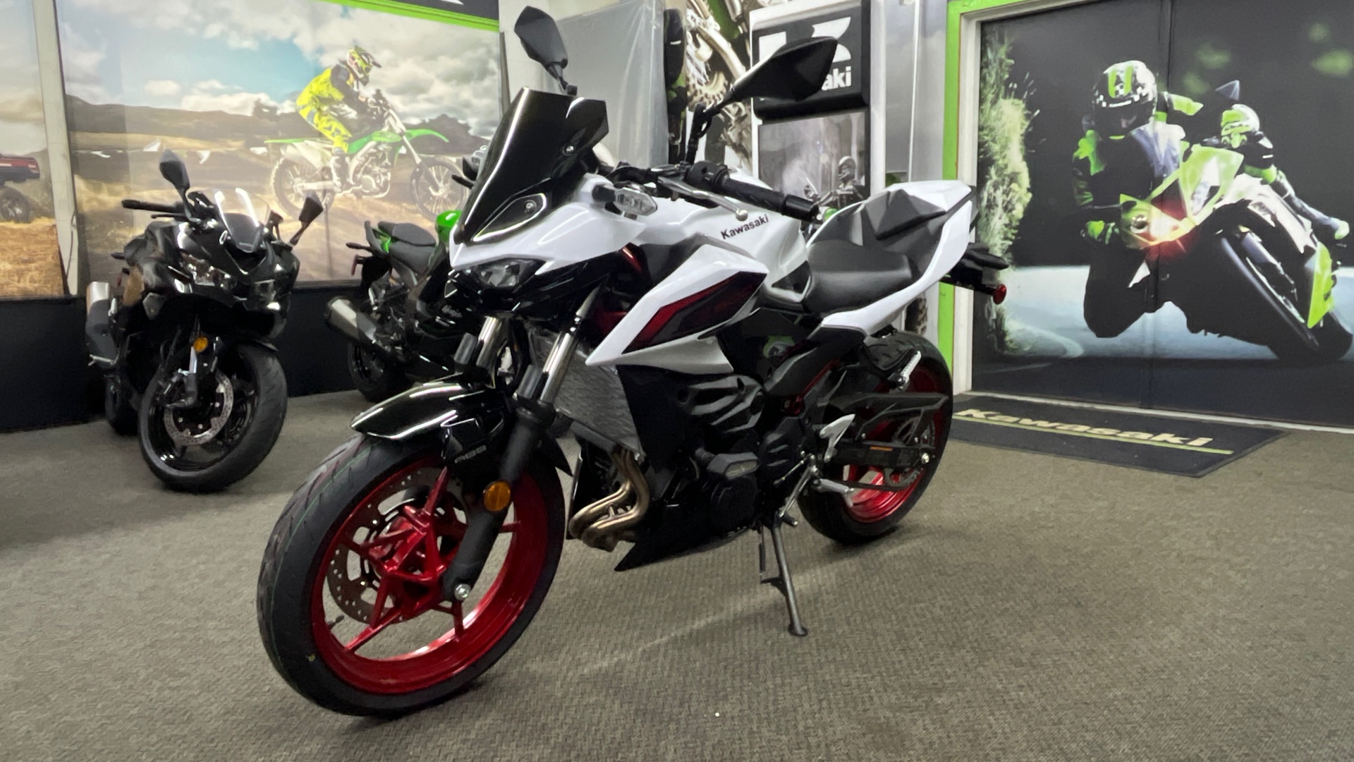 2026 Kawasaki Z500 SE ABS