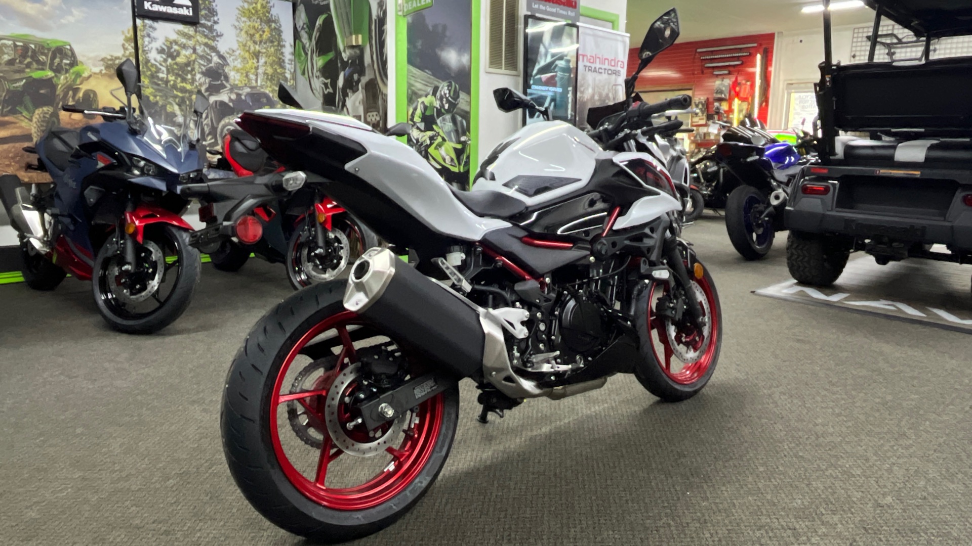 2026 Kawasaki Z500 SE ABS - Photo 4