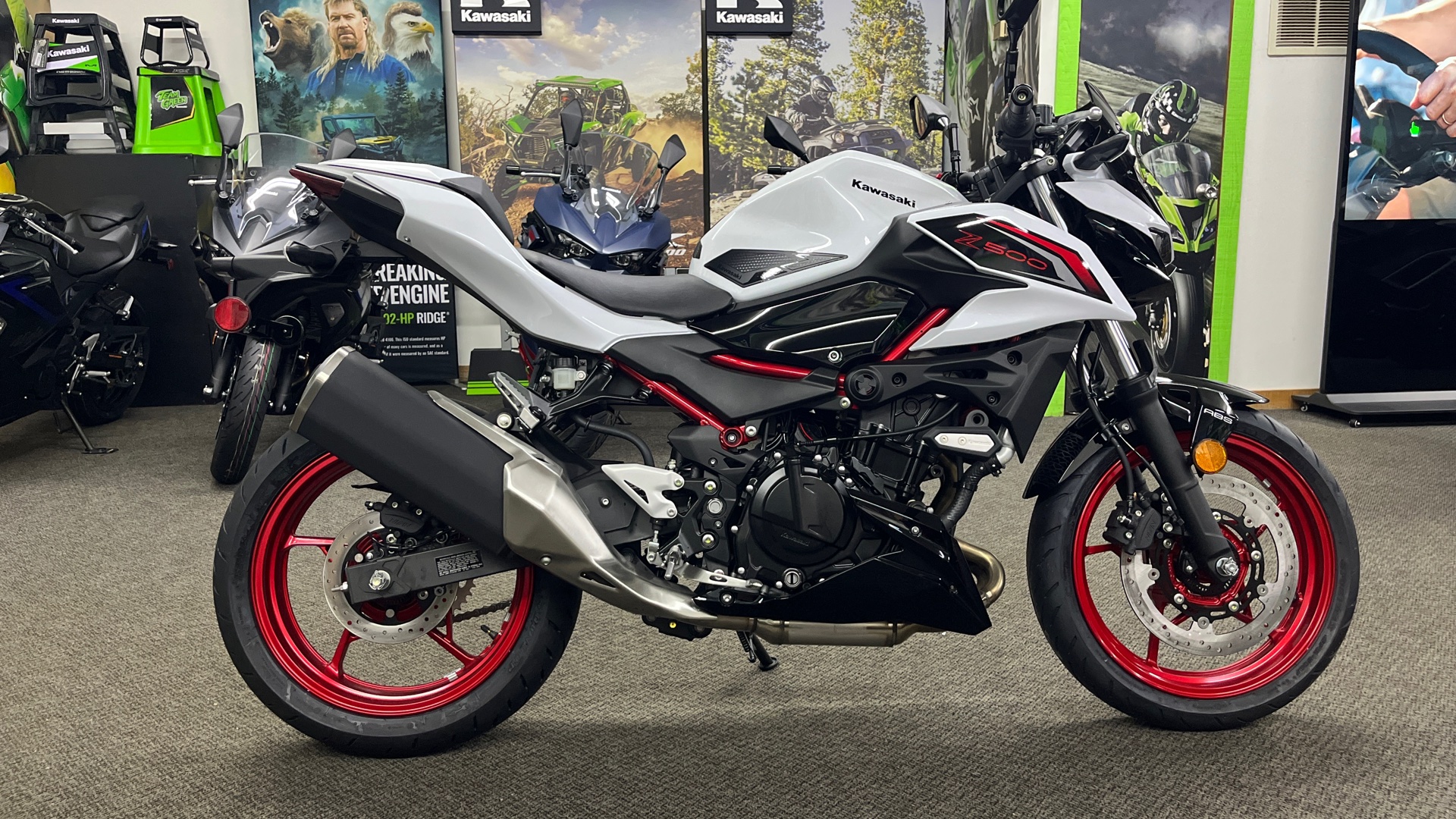 2026 Kawasaki Z500 SE ABS - Photo 5