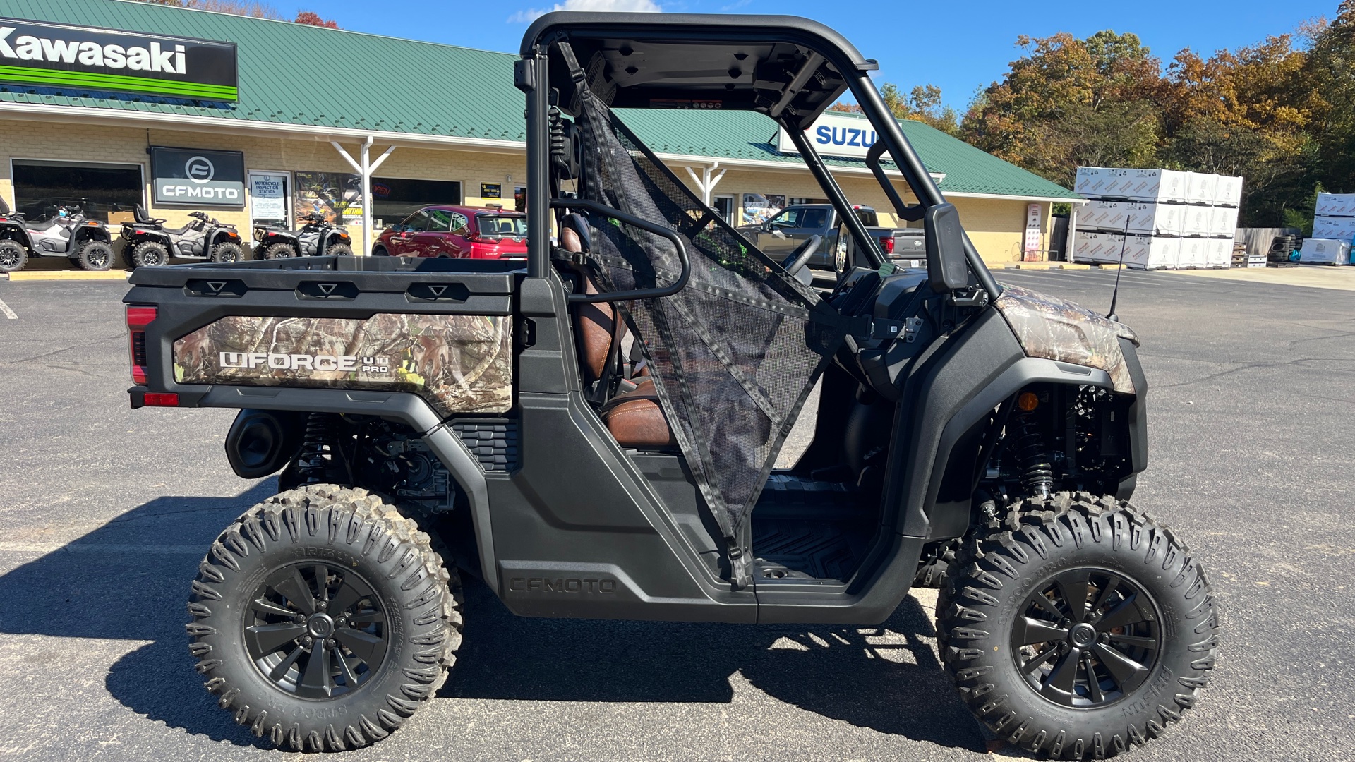 2026 CFMOTO UFORCE U10 Pro - Photo 6
