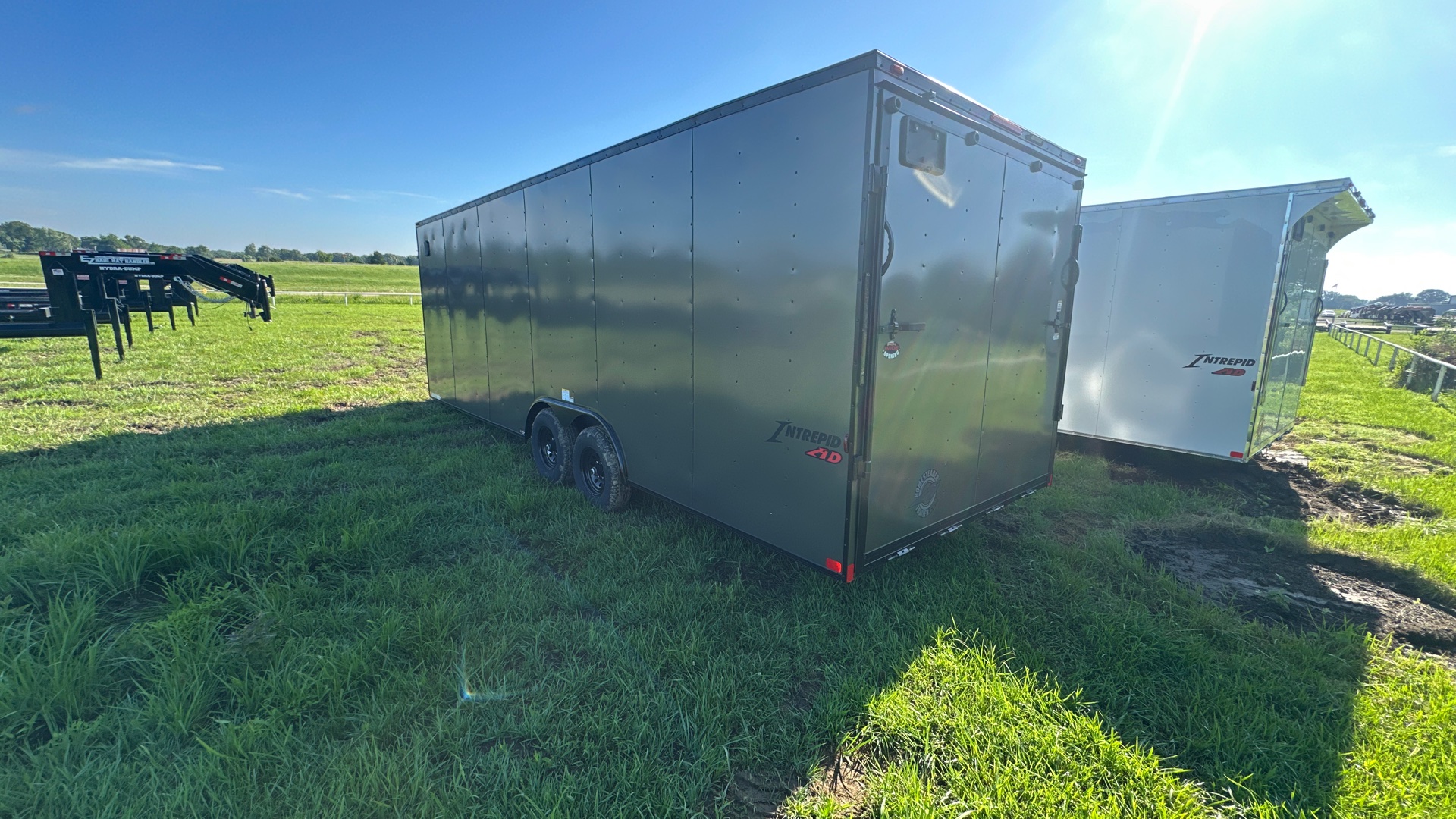 2027 Homesteader photo 2