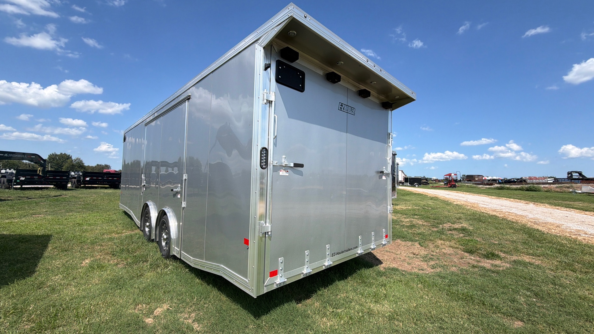 2026 E-Z Hauler photo 2