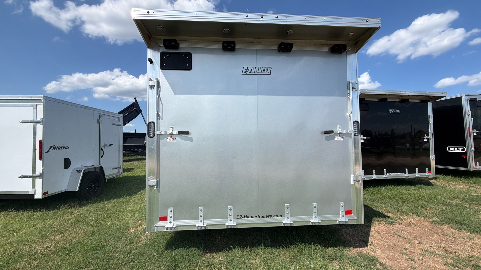 2026 E-Z Hauler photo 3