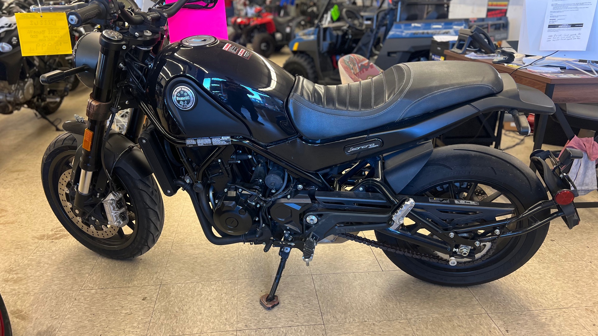 2022 Benelli LEONCINO 500 - Photo 6