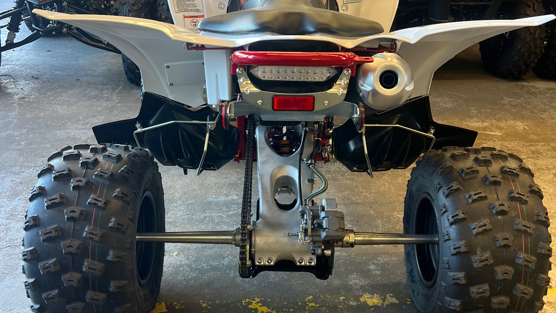 2026 Yamaha YFZ450R - Photo 3