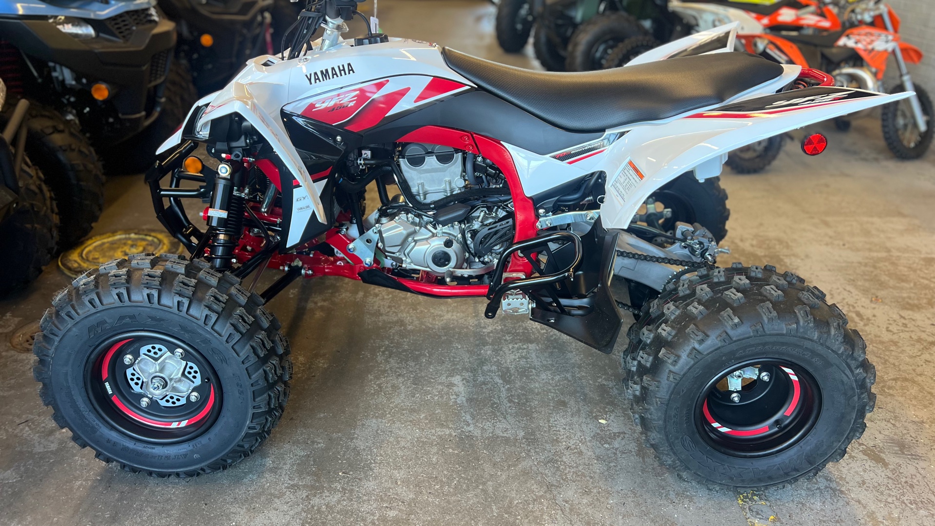 2026 Yamaha YFZ450R - Photo 4
