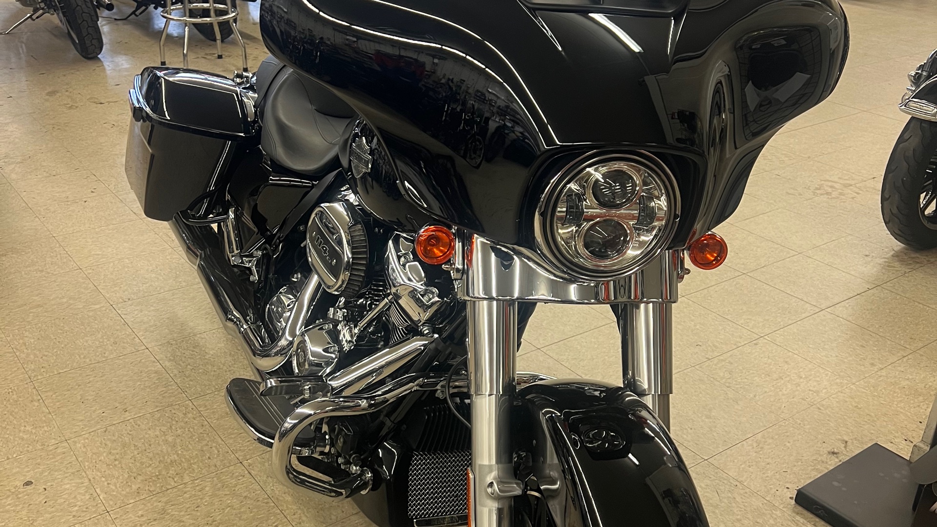 2023 Harley-Davidson® STREET GLIDE SPECIAL - Photo 4