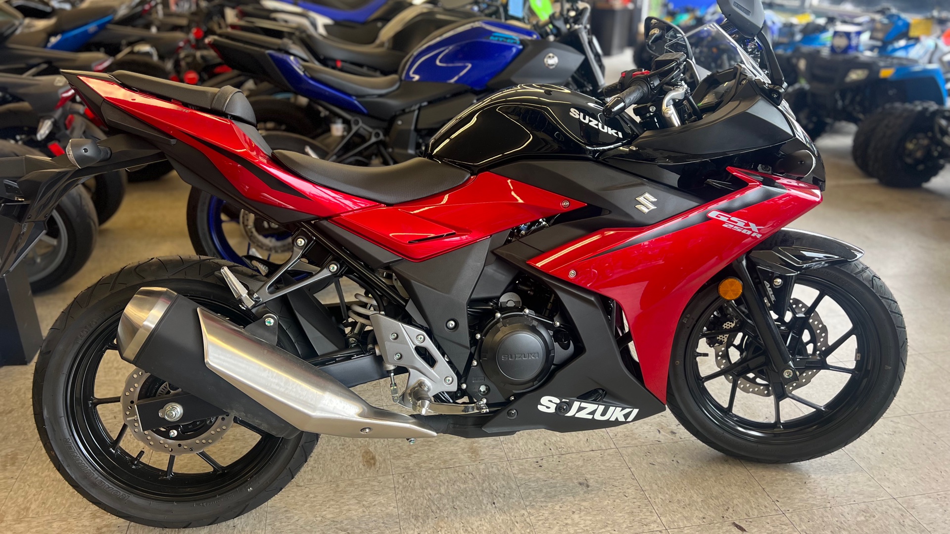 2025 Suzuki GSX250R