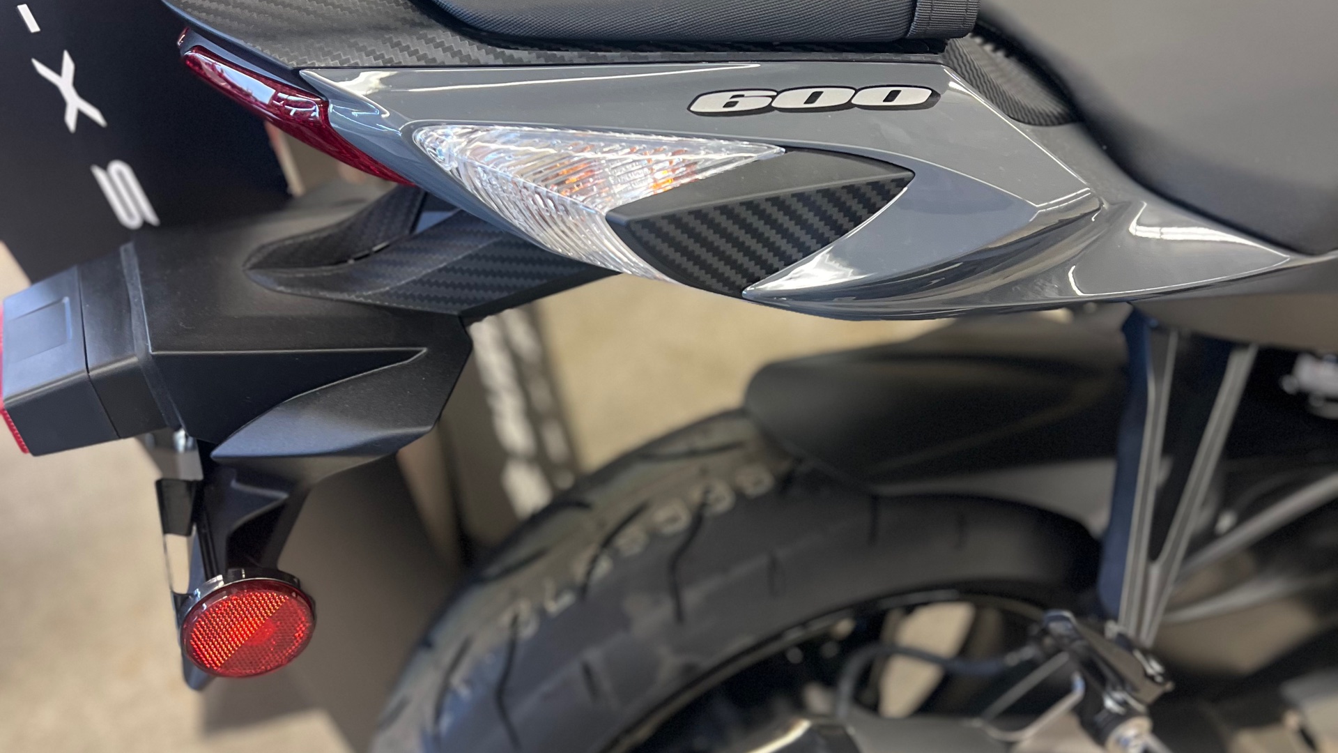2025 Suzuki GSXR600 - Photo 5