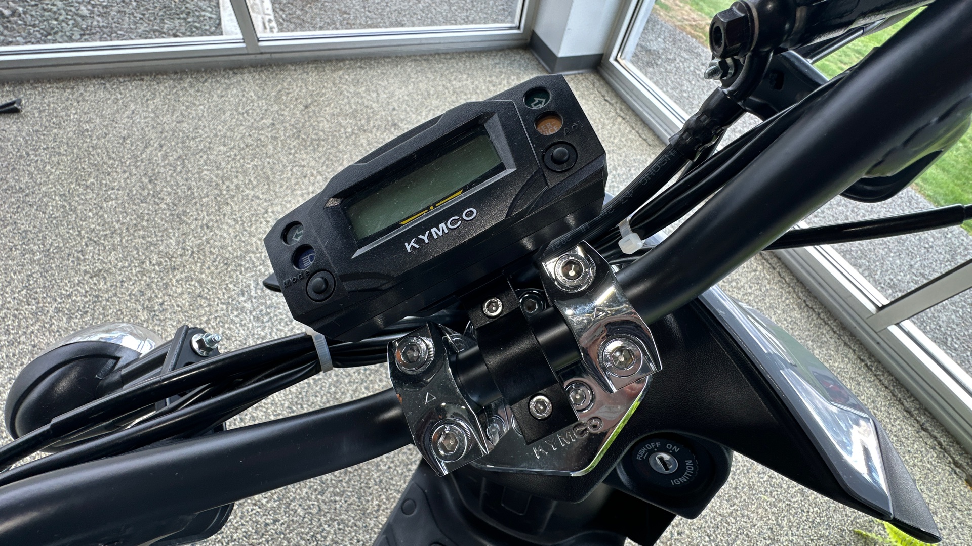 2025 KYMCO SUPER 850X - Photo 7