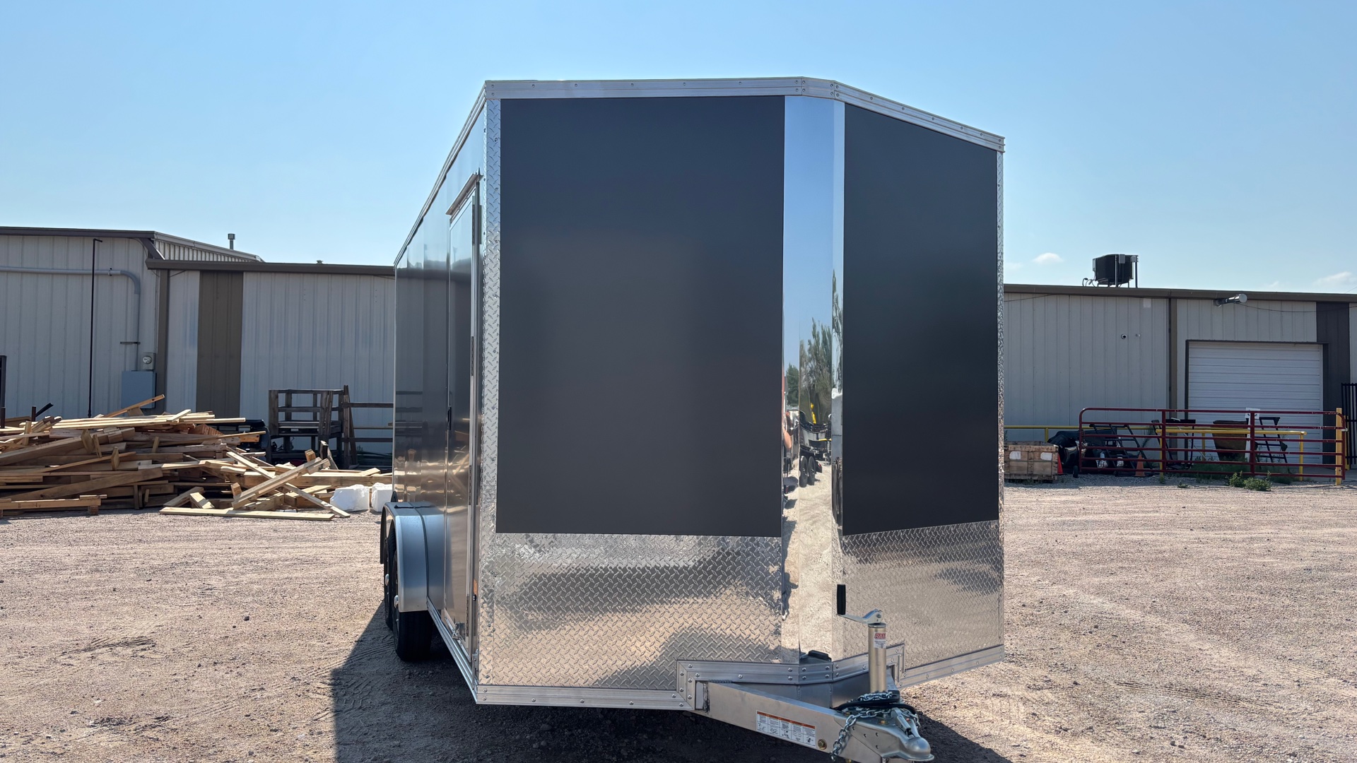 2027 E-Z Hauler photo 3