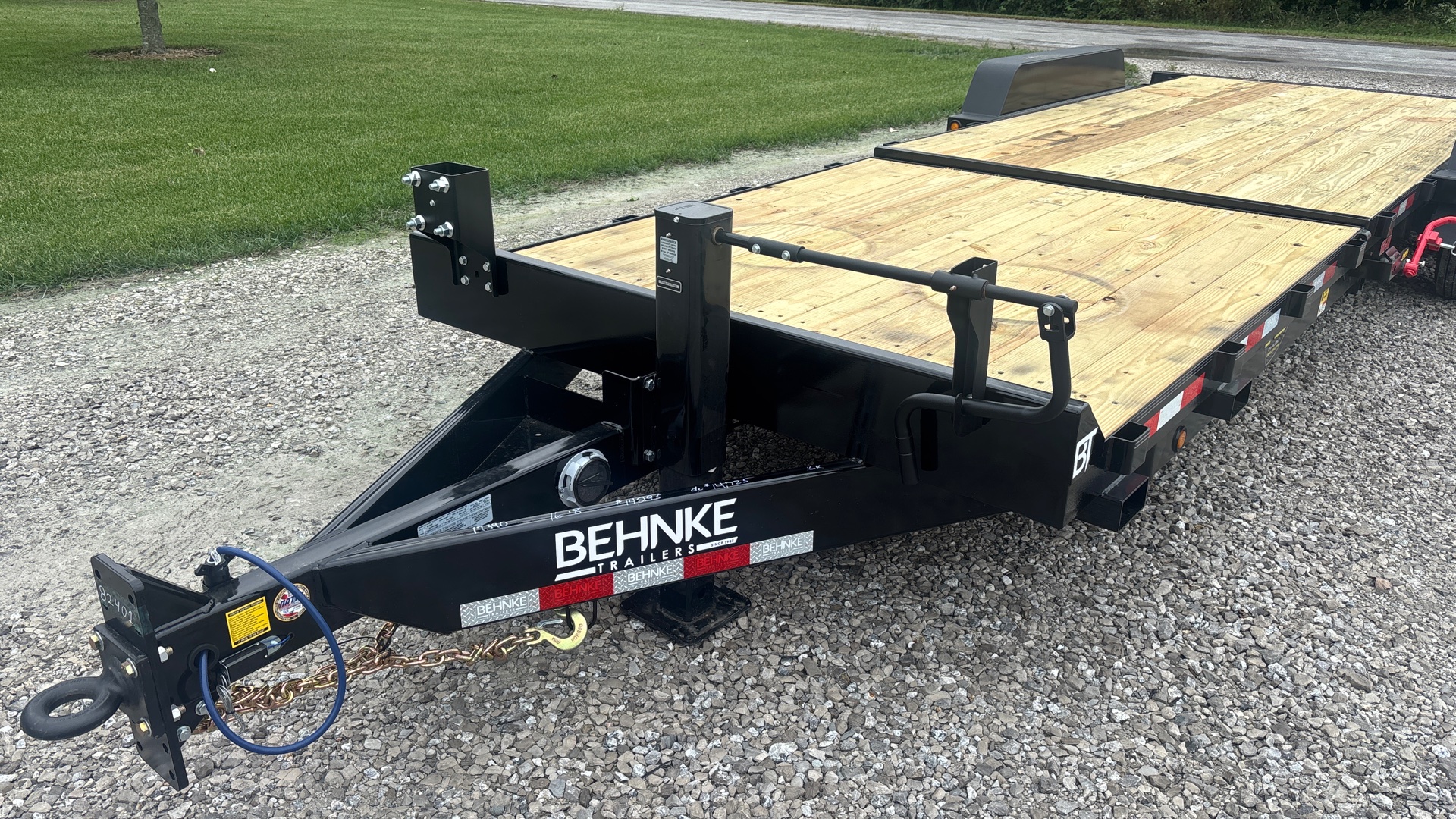 2027 Behnke photo 2
